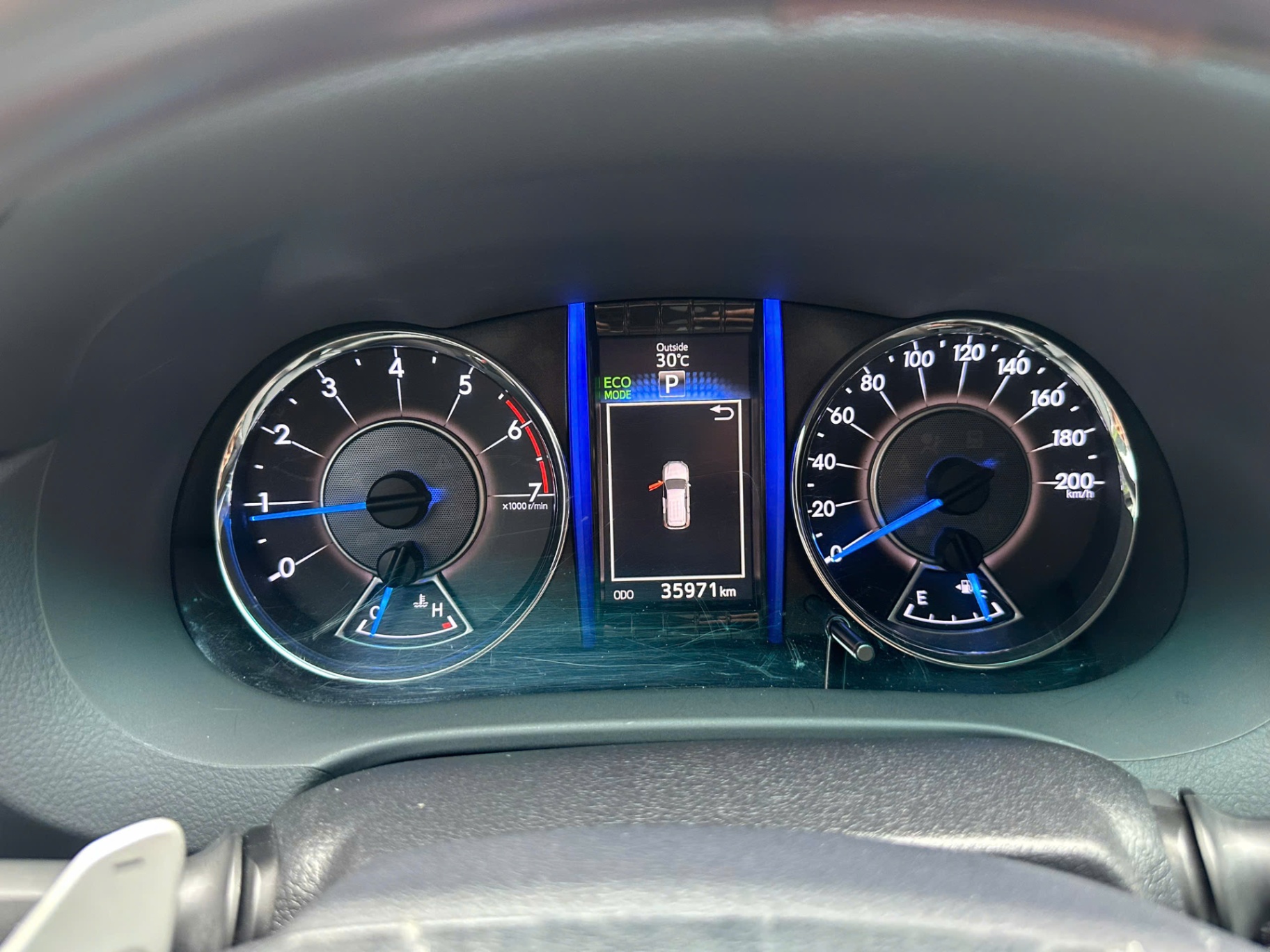 Toyota Fortuner 2.7V 4x2 AT 2018 - Nội thất 5