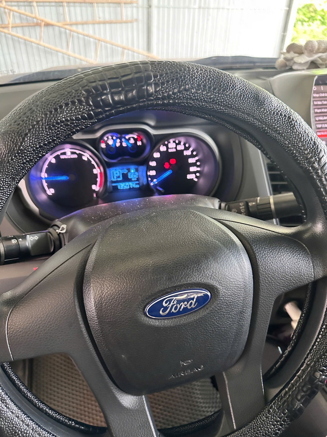 Ford Ranger XLS 2.2L 4x2 AT 2015 - Nội thất 3