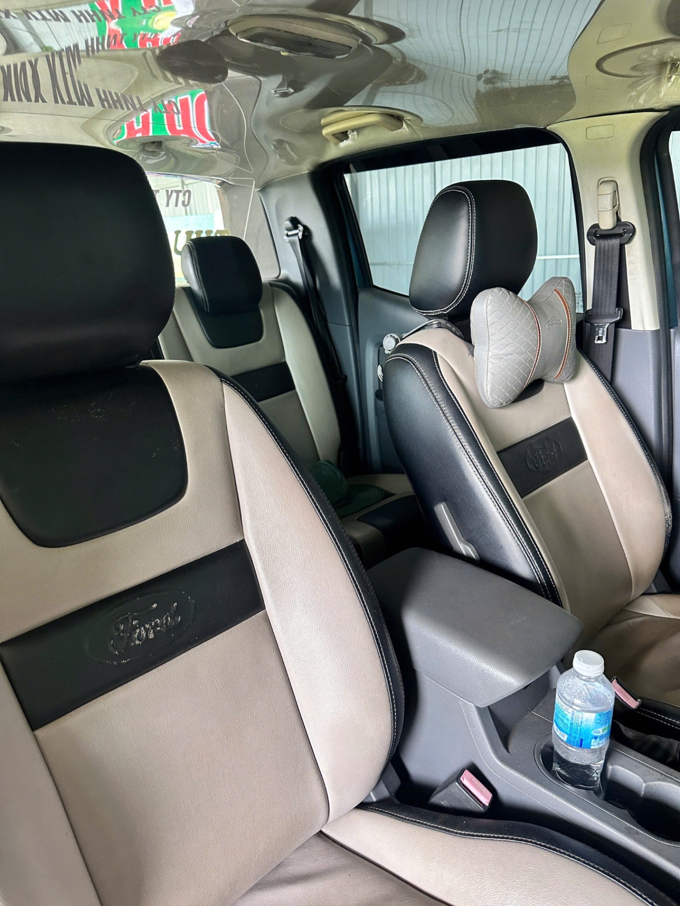 Ford Ranger XLS 2.2L 4x2 AT 2015 - Nội thất 2
