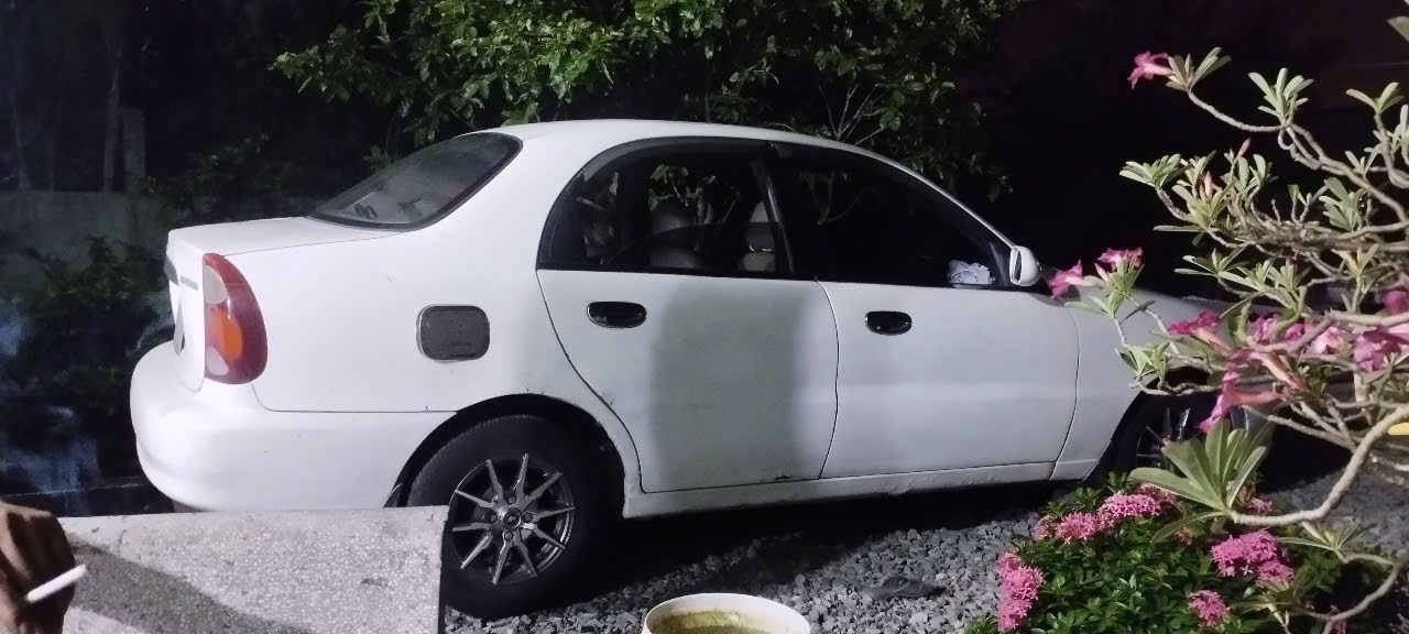 Daewoo Lanos SX 2000 - Ngoại thất 3