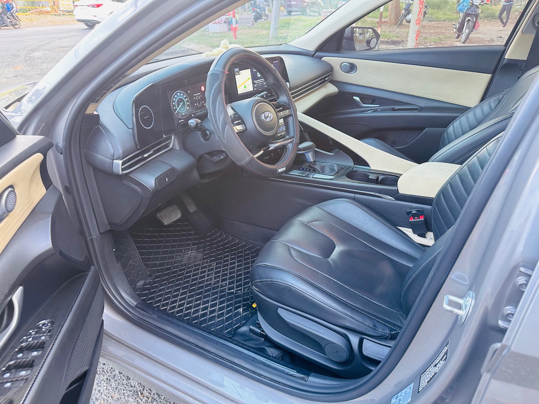 Hyundai Elantra 1.6 AT Đặc biệt 2023 - Nội thất 2