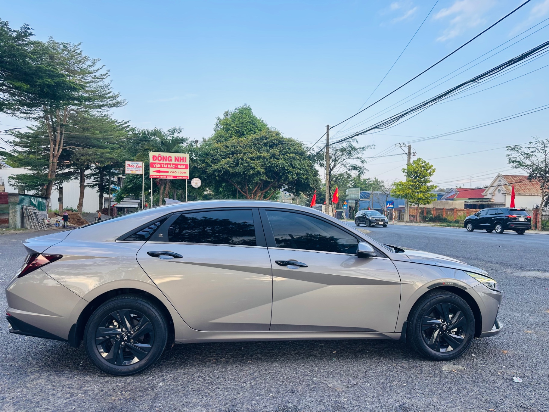 Hyundai Elantra 1.6 AT Đặc biệt 2023 - Ngoại thất 2