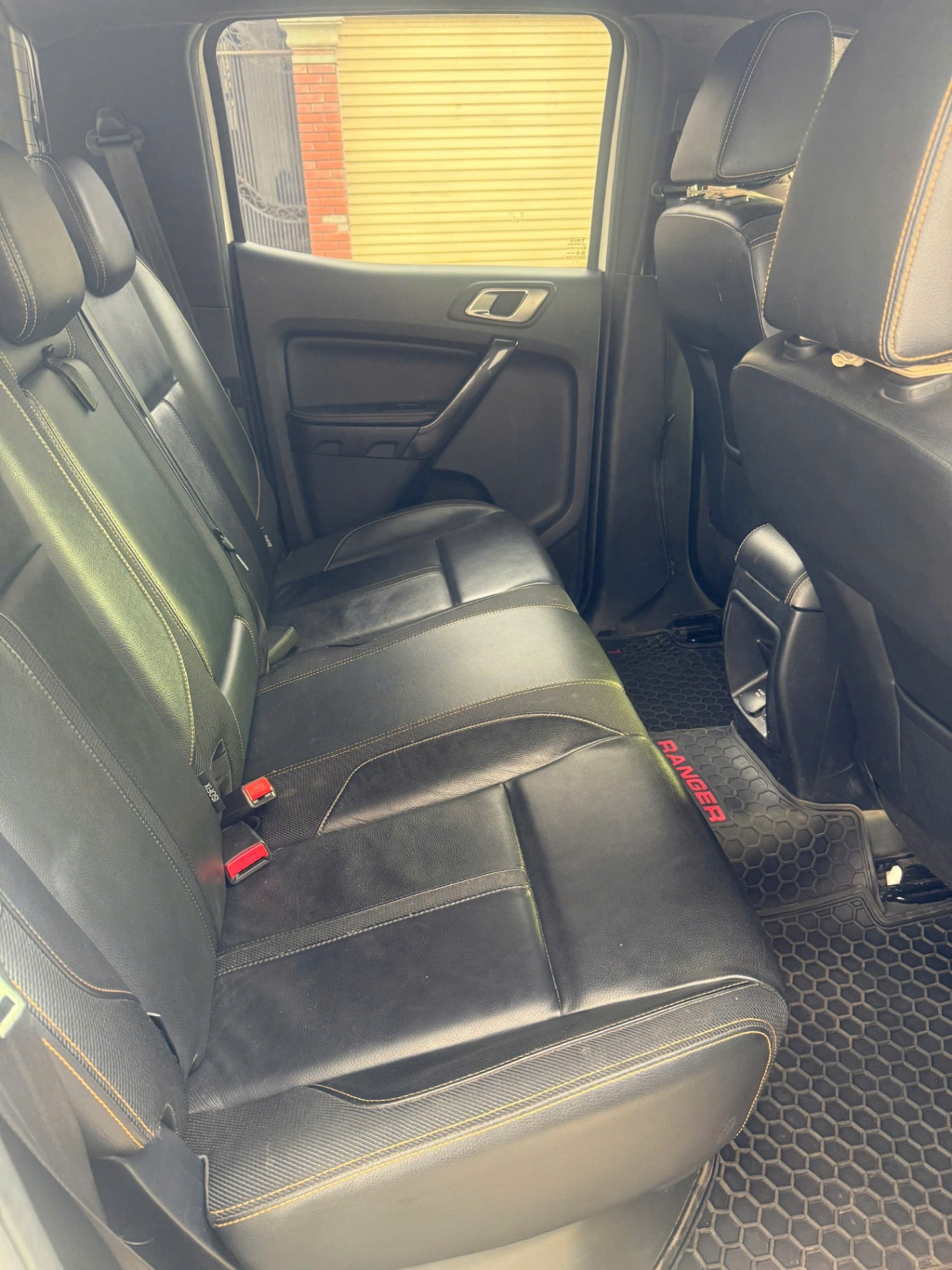 Ford Ranger Wildtrak 2.0L 4x4 AT 2018 - Nội thất 2