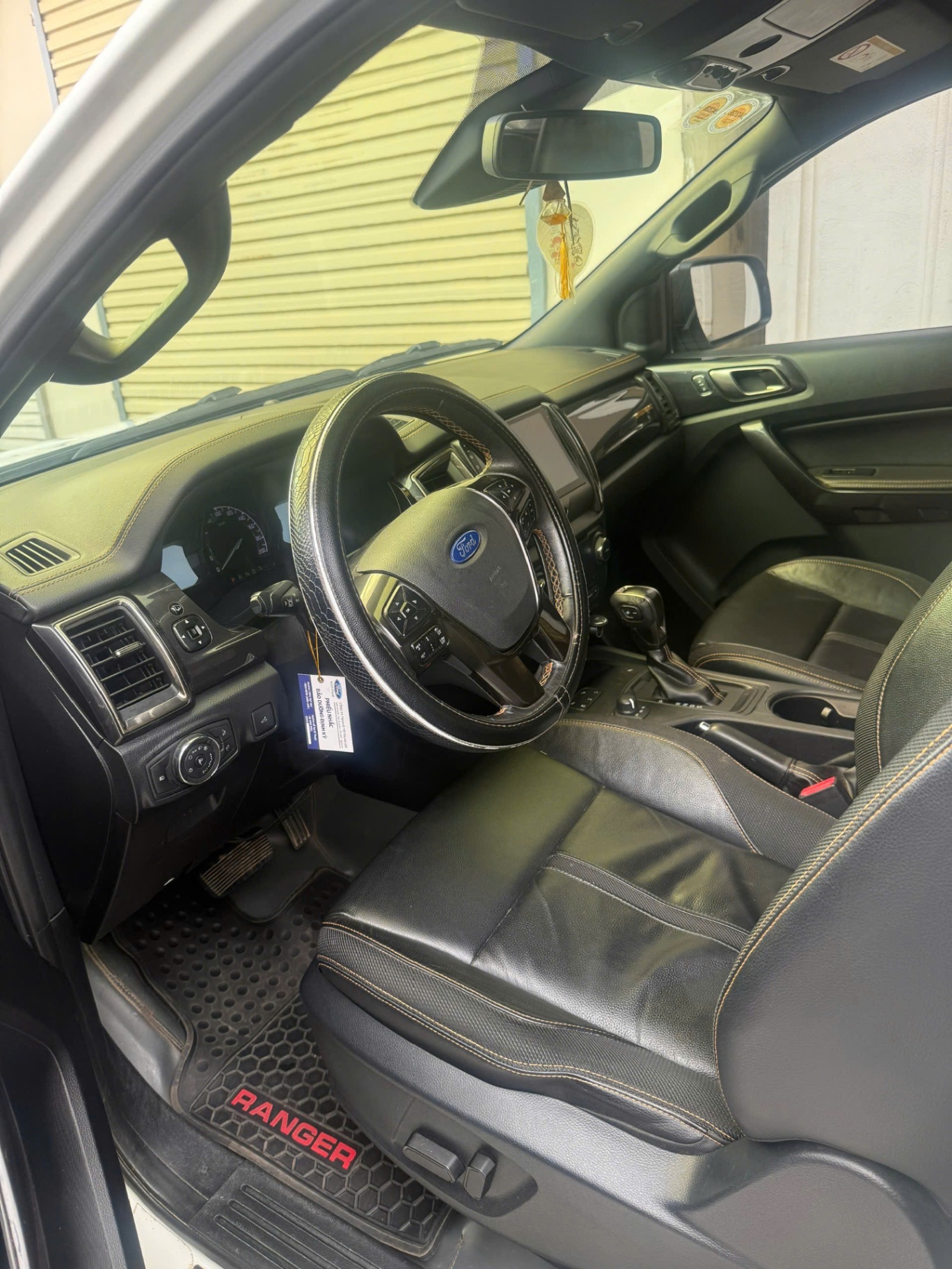 Ford Ranger Wildtrak 2.0L 4x4 AT 2018 - Nội thất 3