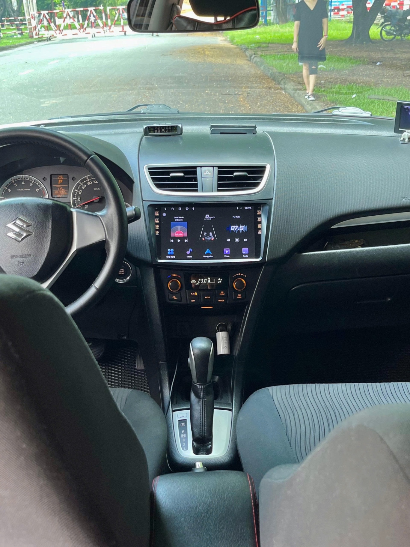 Suzuki Swift 1.4 AT 2017 - Nội thất 1