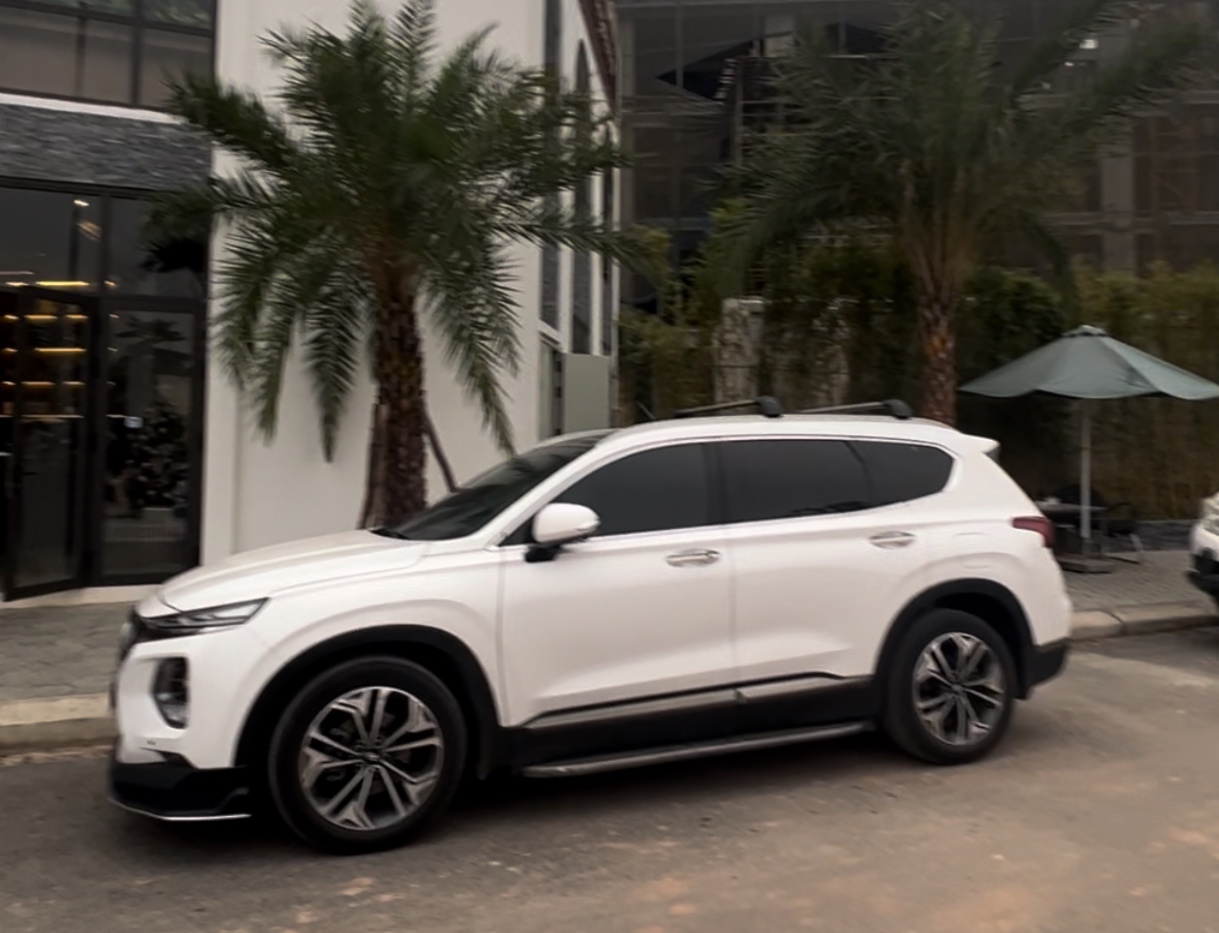 Hyundai Santafe Cao cấp 2.4L HTRAC 2021