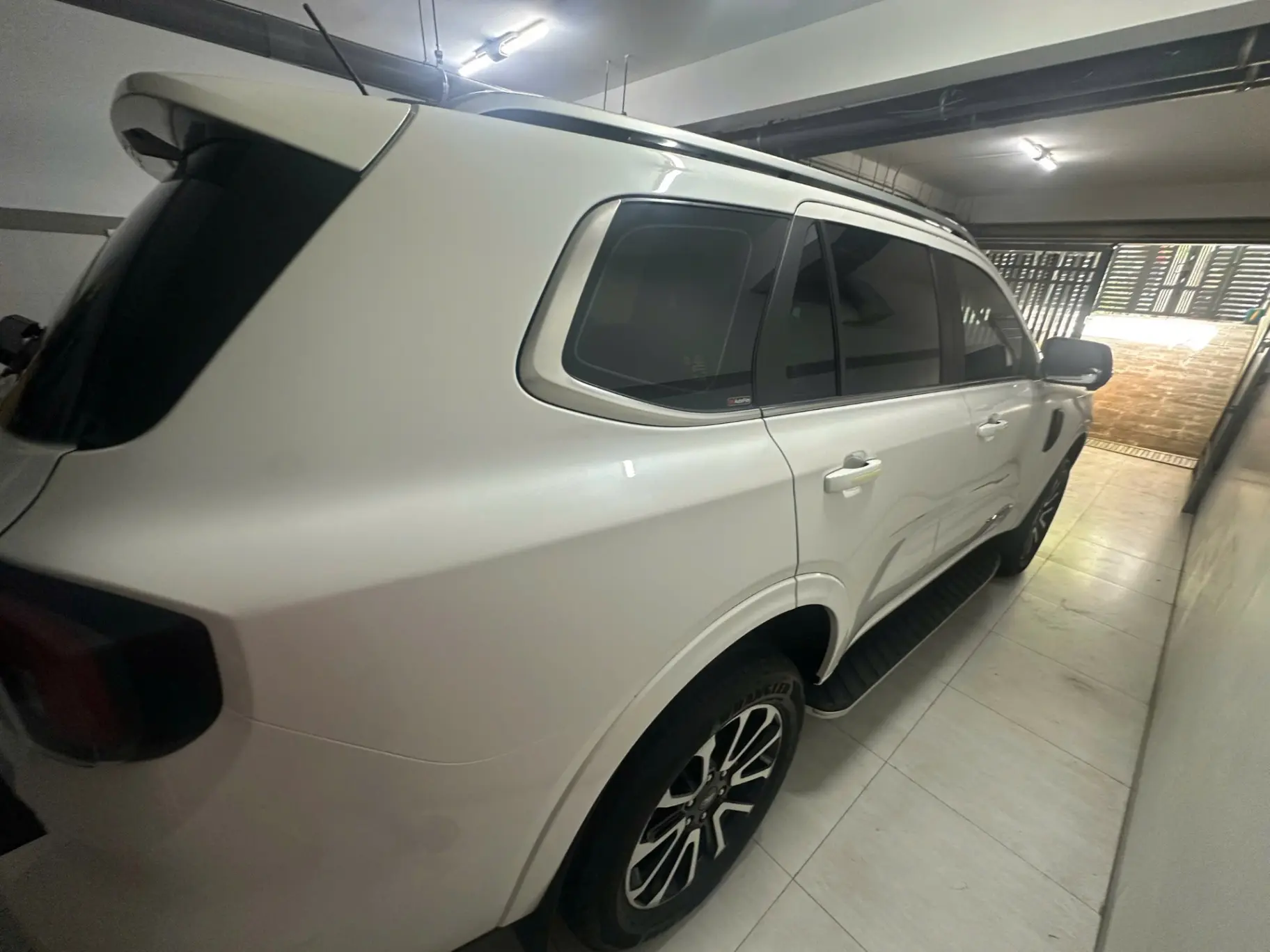Ford Everest Platinum 2.0L 4x4 AT 2025 - Ngoại thất 3