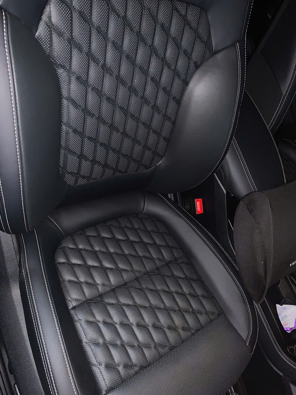 Ford Everest Platinum 2.0L 4x4 AT 2025 - Nội thất 11