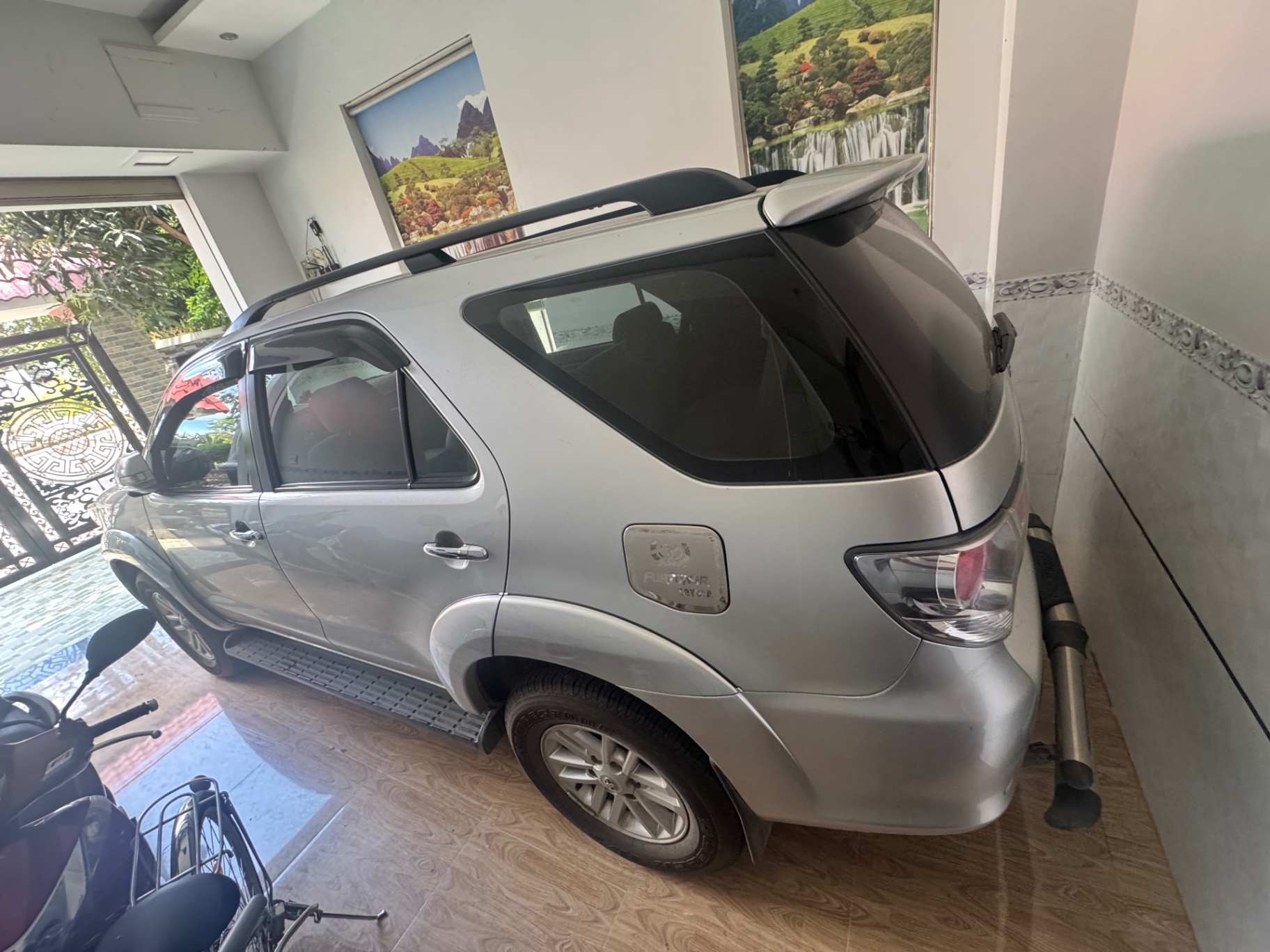 Toyota Fortuner 2.5G 2012