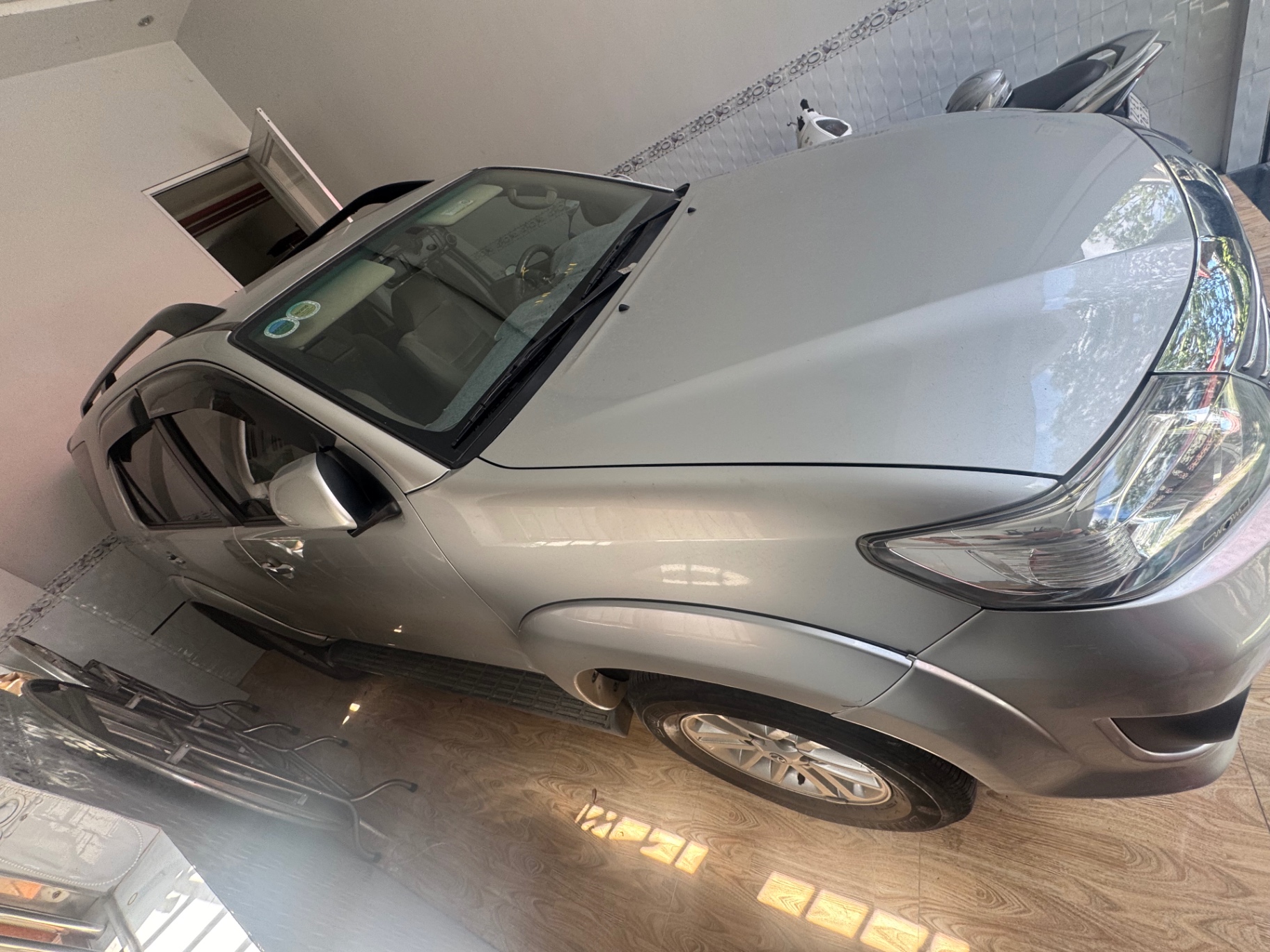 Toyota Fortuner 2.5G 2012 - Ngoại thất 2