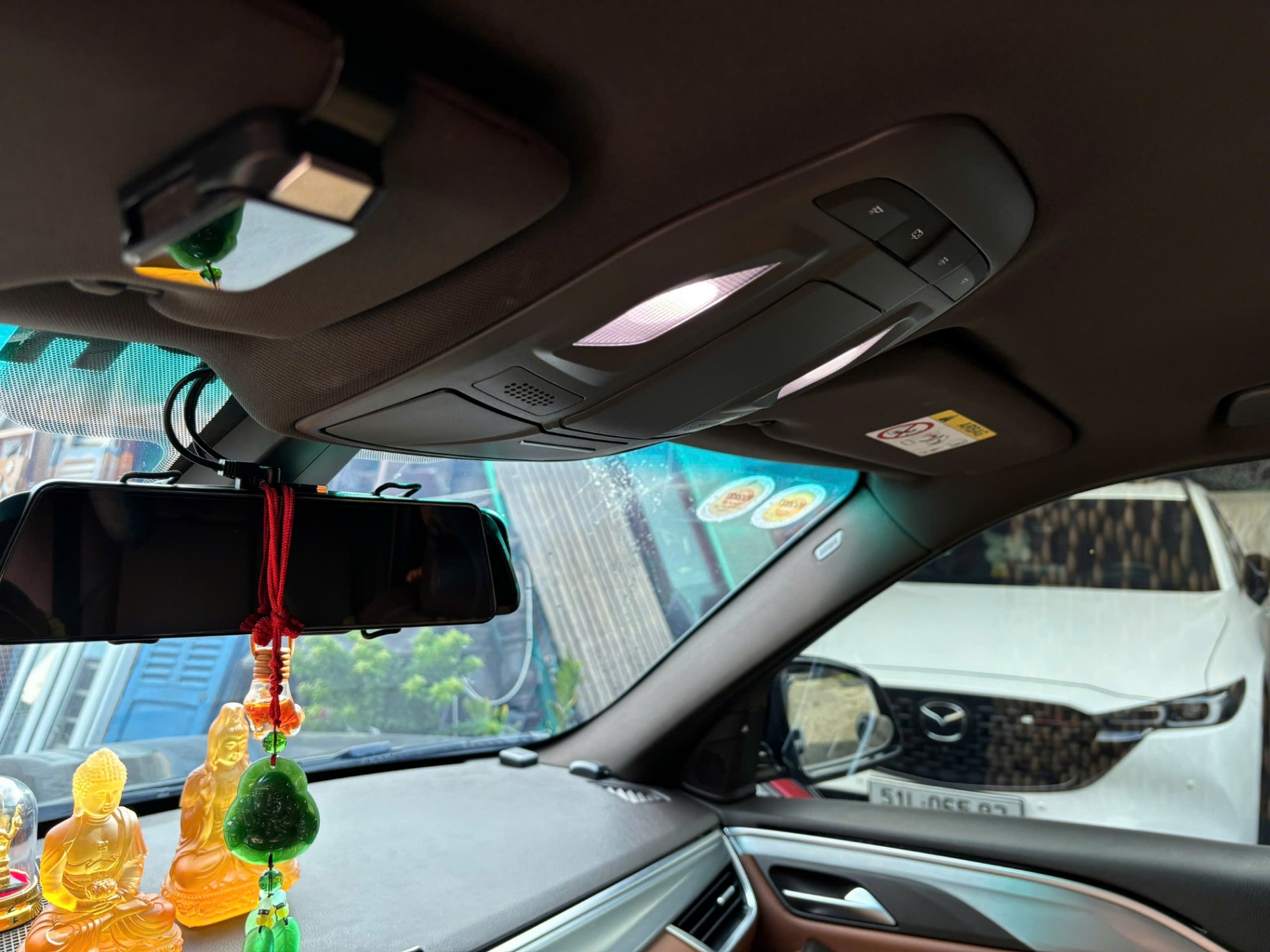 Vinfast Lux sa 2.0 Premium 2020 - Nội thất 5