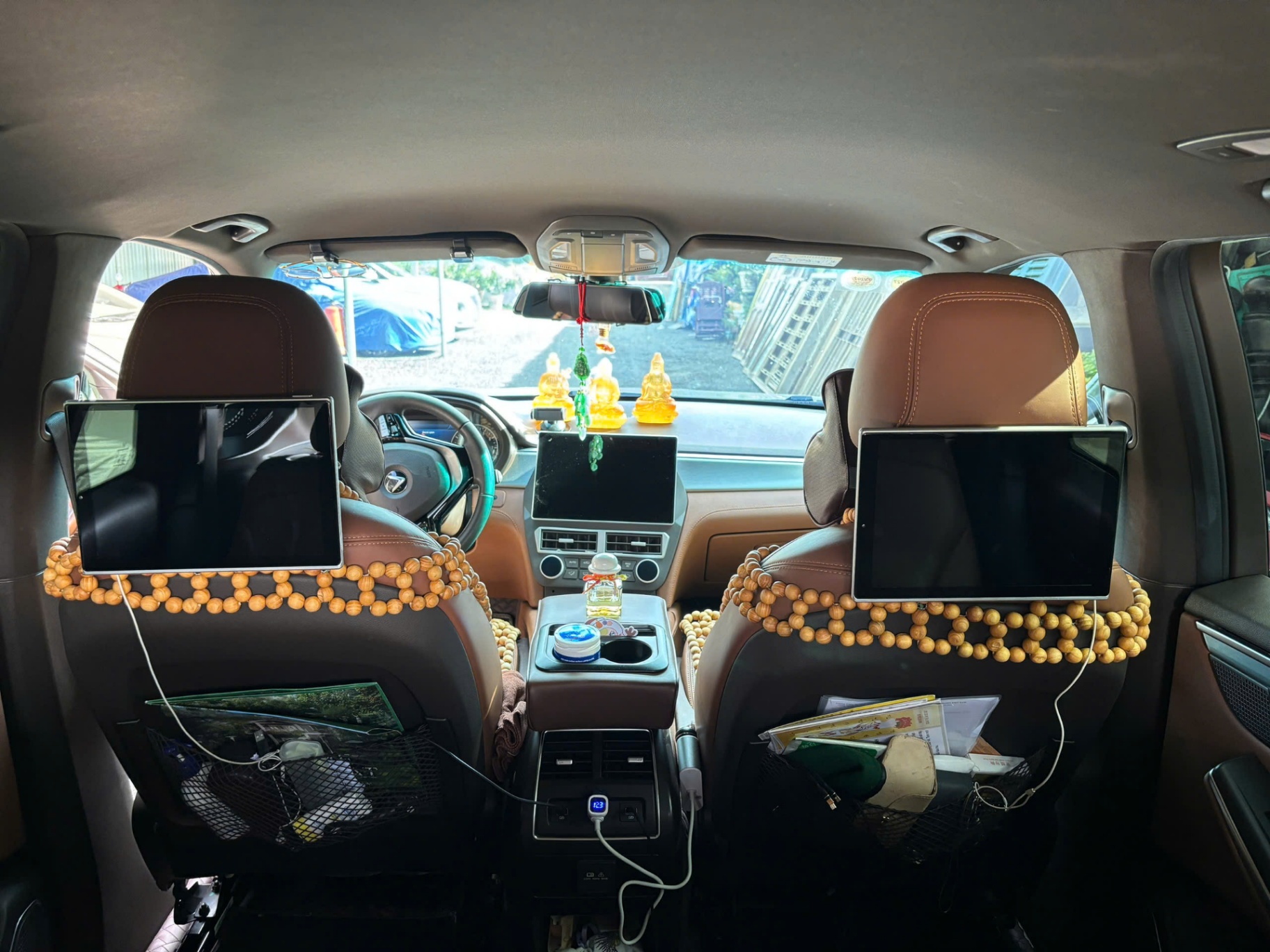 Vinfast Lux sa 2.0 Premium 2020 - Nội thất 9