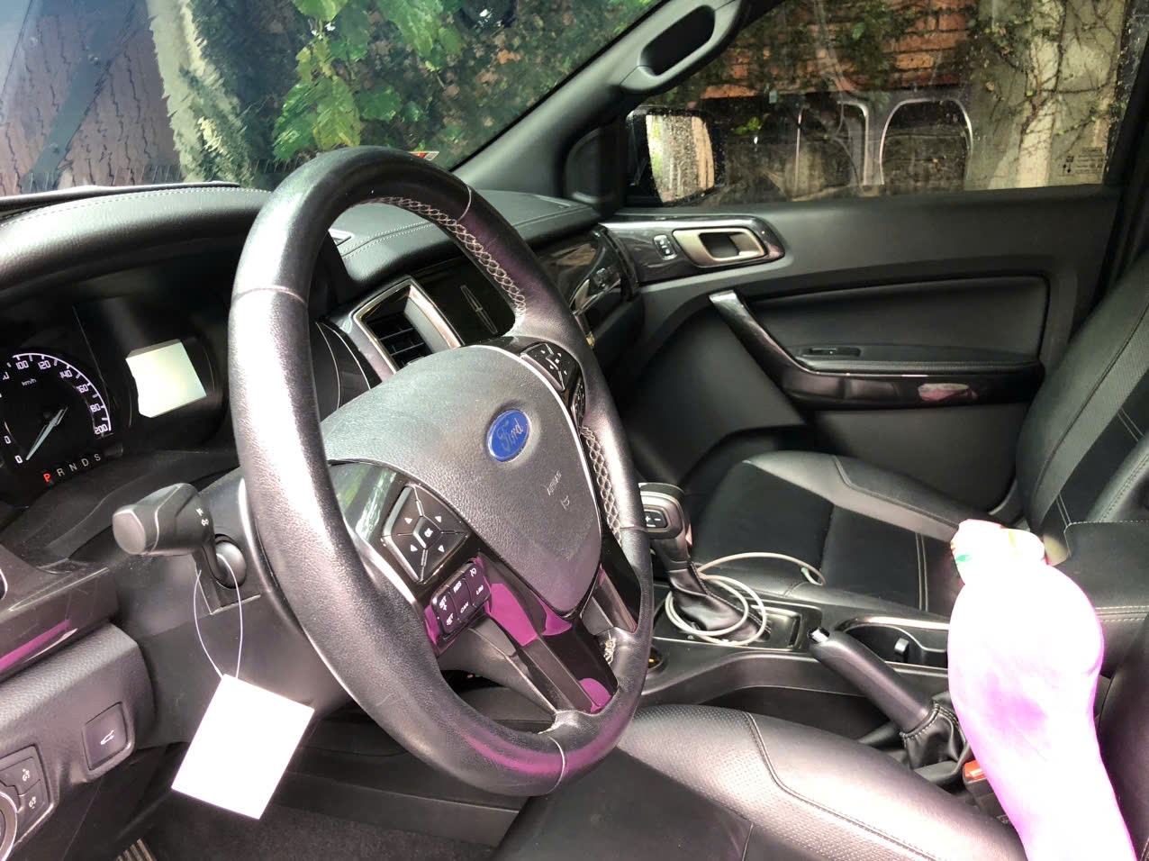 Ford Everest Titanium 2.0L 4x2 AT 2021 - Nội thất 4