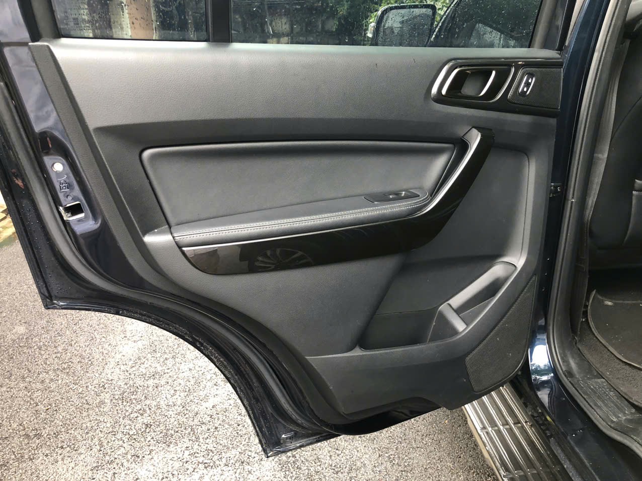 Ford Everest Titanium 2.0L 4x2 AT 2021 - Nội thất 5