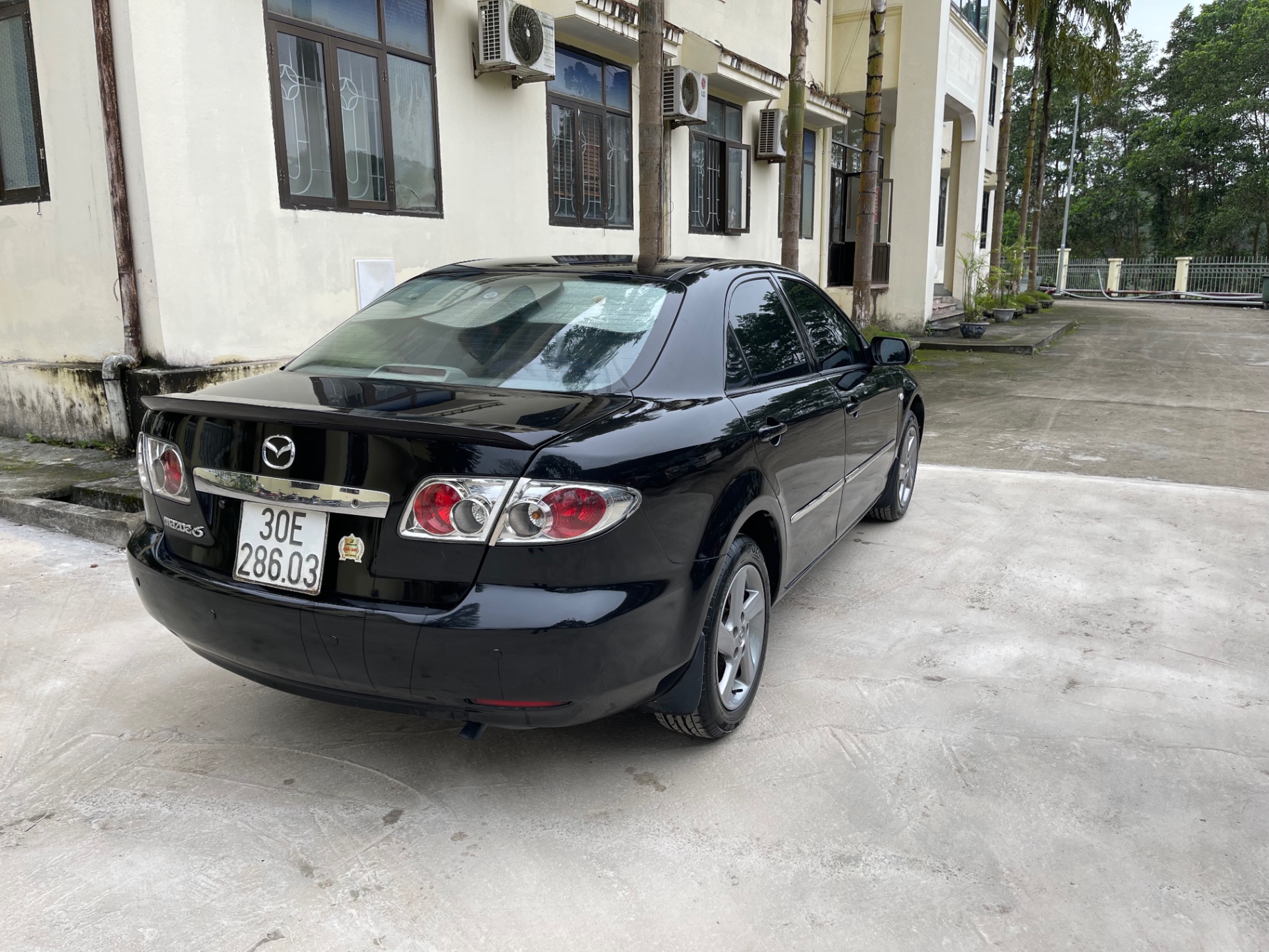 Mazda 6 2.0 MT 2003 - Ngoại thất 3