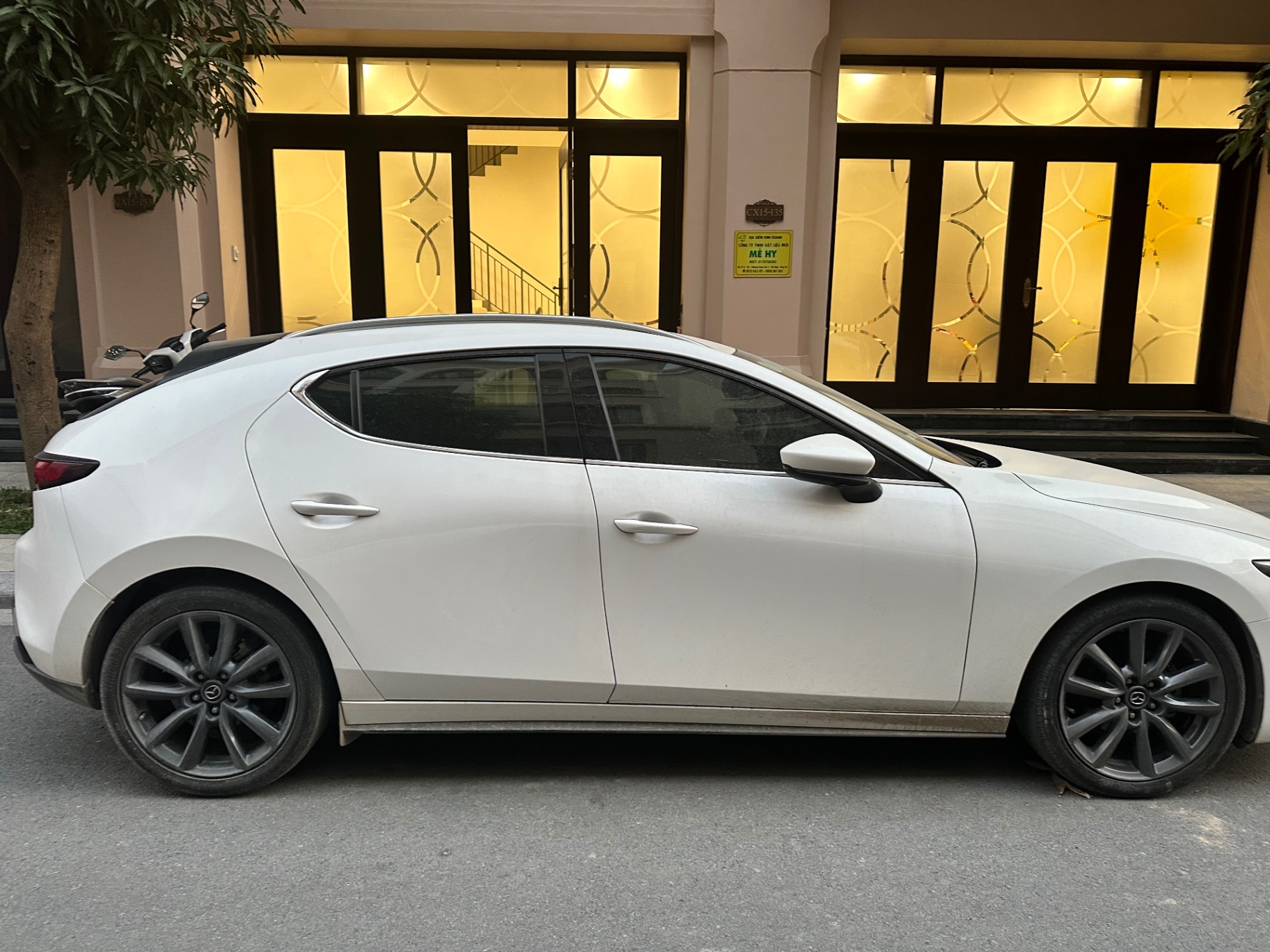 Mazda 3 2.0L Signature Luxury 2020