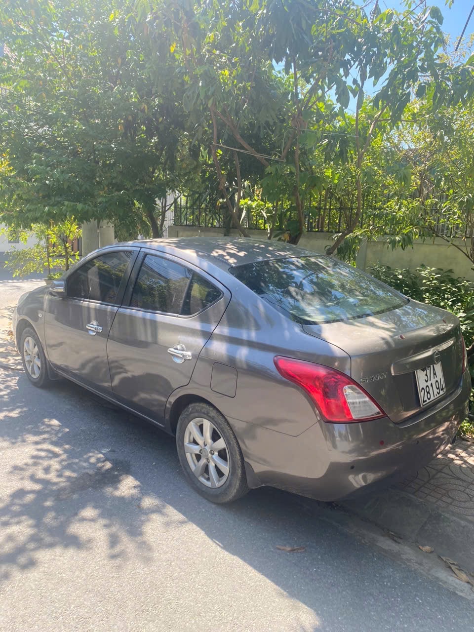 Nissan Sunny XV 2015 - Ngoại thất 2