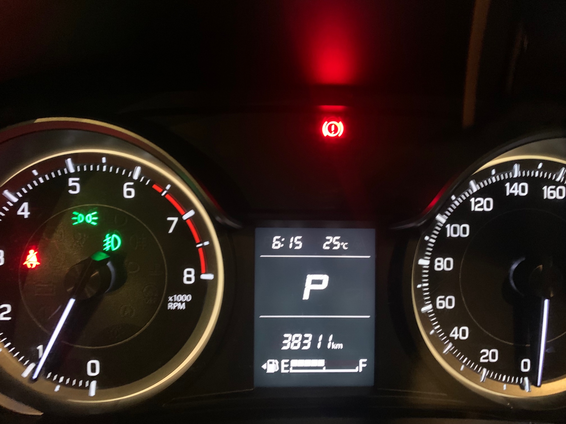 Suzuki Ertiga GLX 1.5 AT 2019 - Nội thất 1