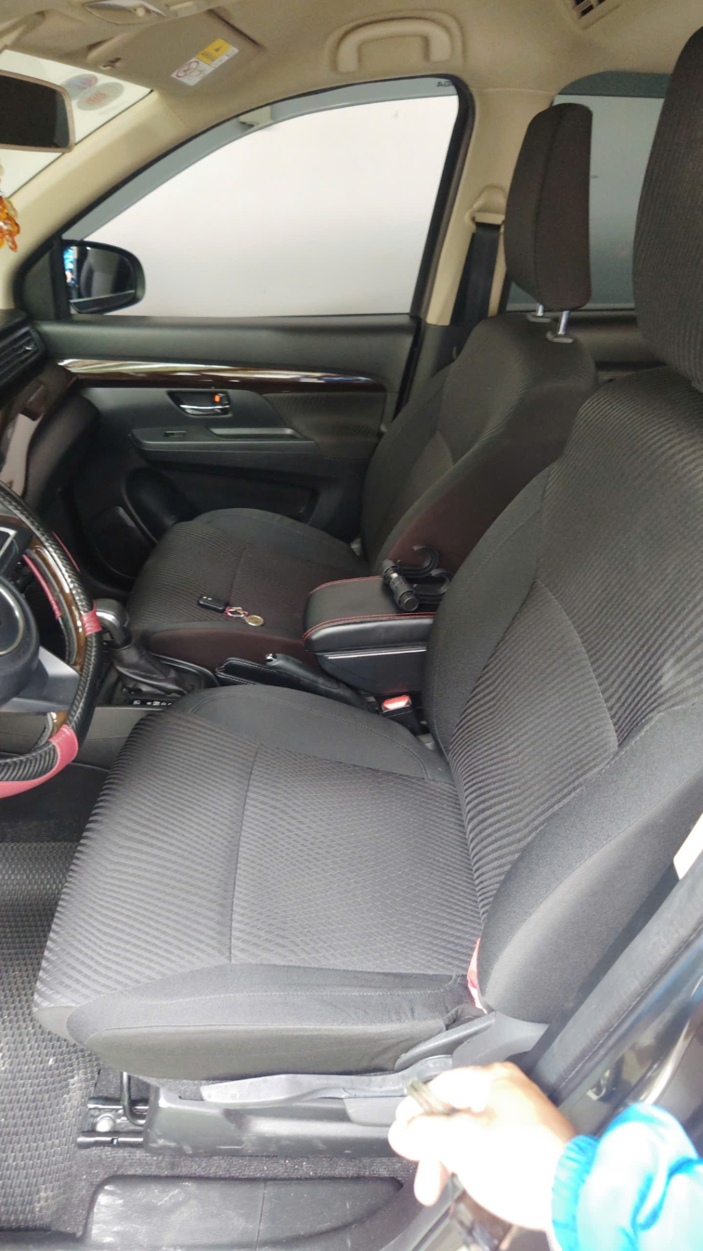 Suzuki Ertiga GLX 1.5 AT 2019 - Nội thất 10