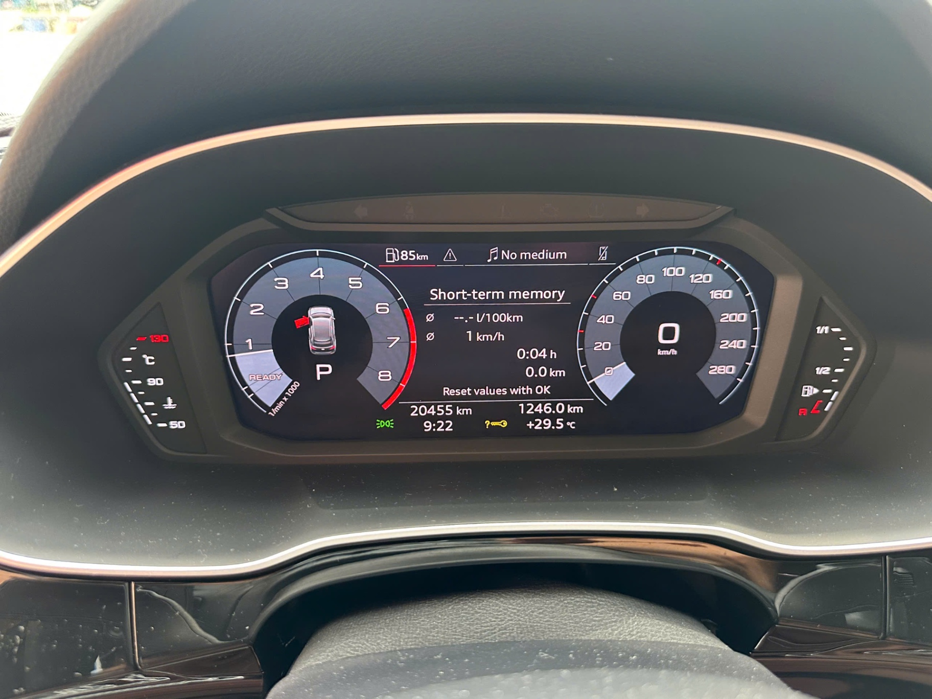 Audi Q3 35 TFSI Advanced Black Edition 2024 - Nội thất 2