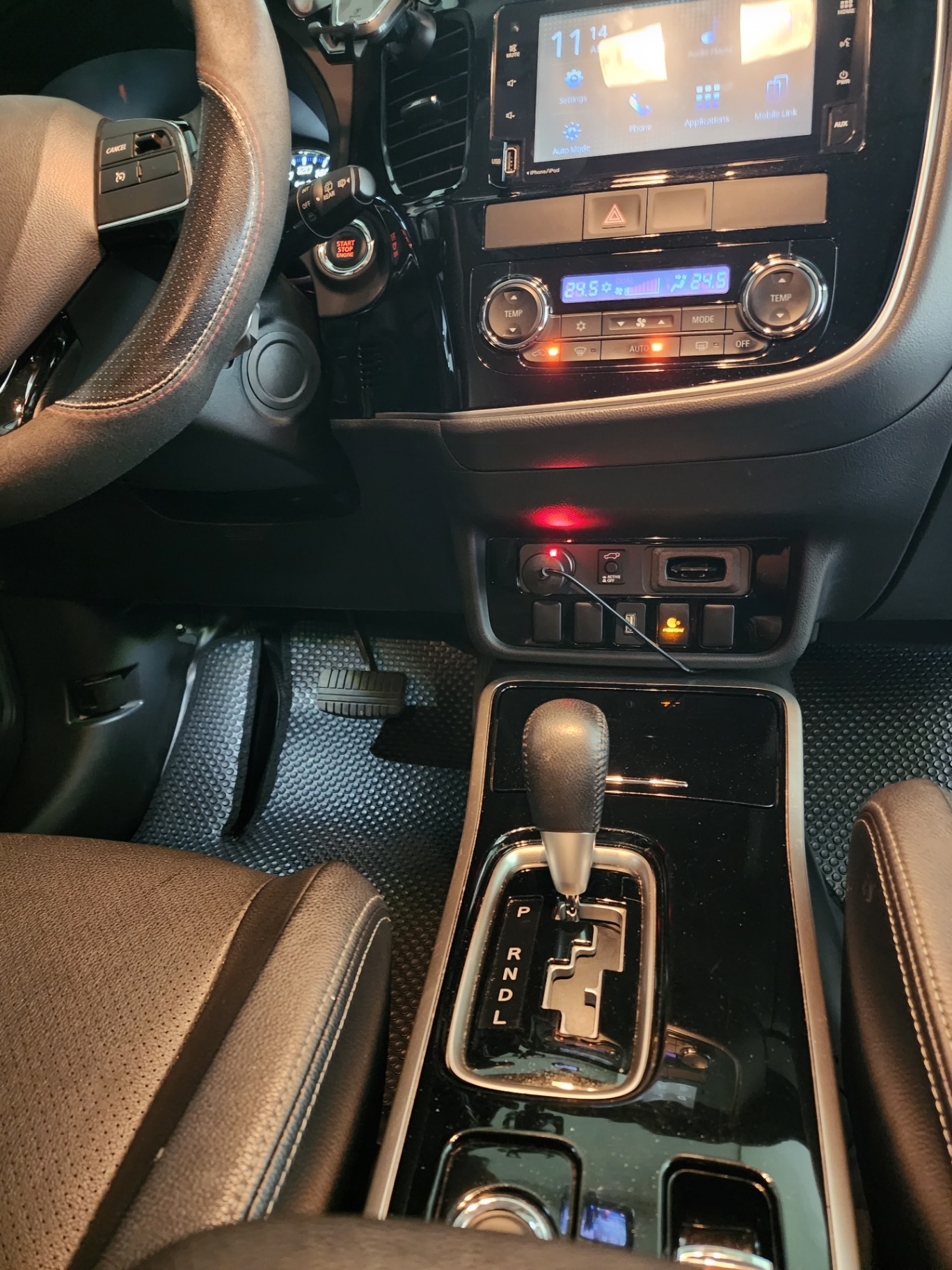 Mitsubishi Outlander 2.4 CVT Special Edition 2019 - Nội thất 2