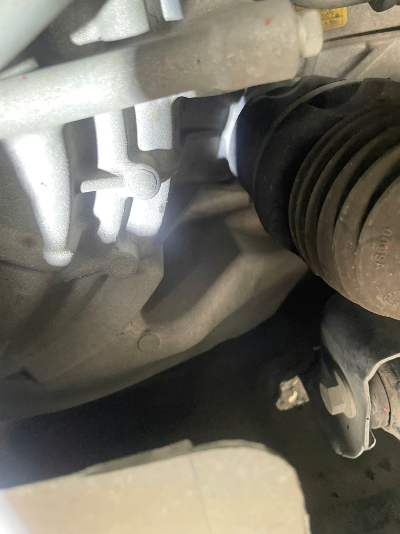 Ford Focus Trend 1.5L 2019 - Gầm & khung xe 9