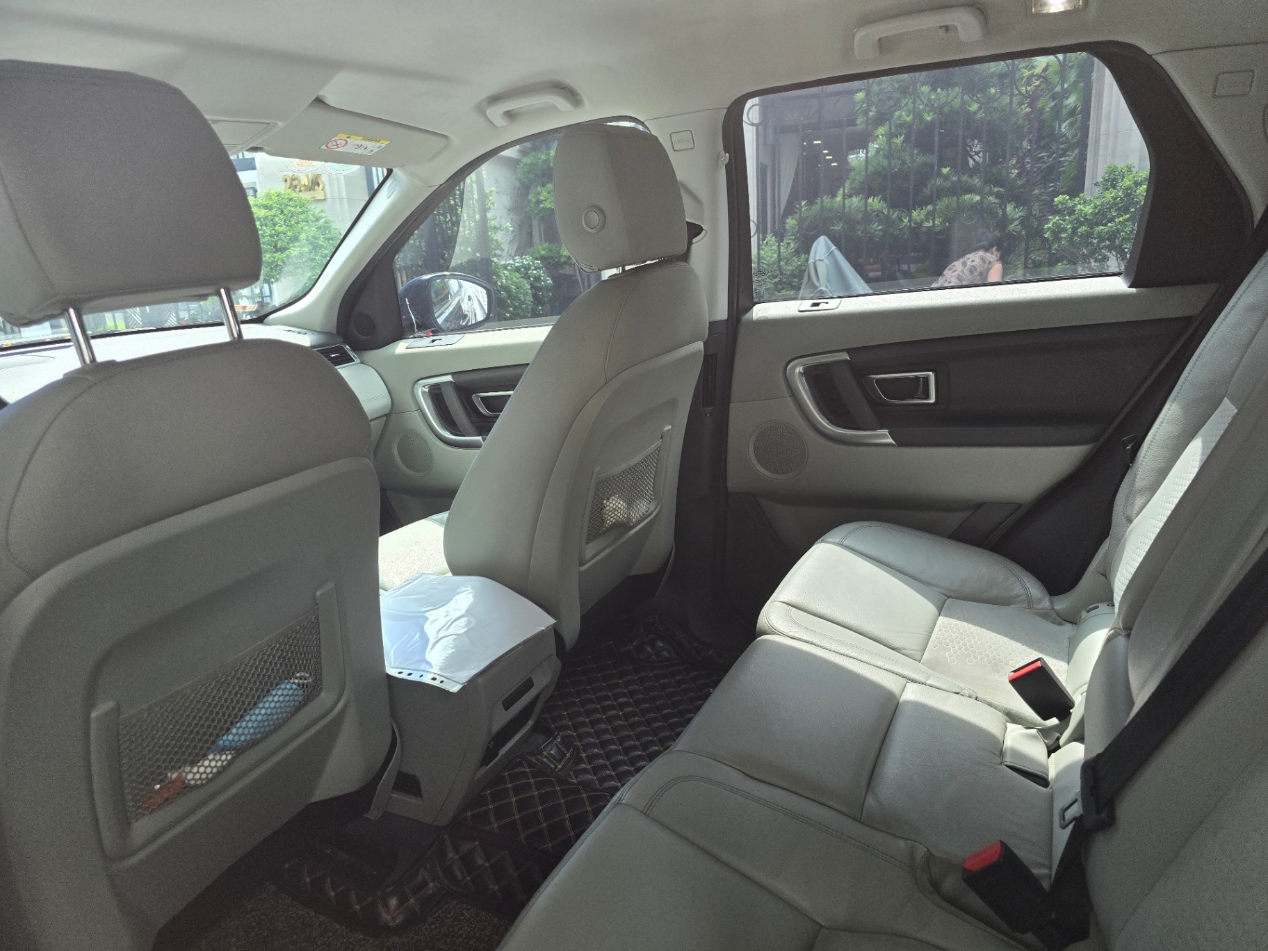 Landrover Discovery SE 2017 - Nội thất 1