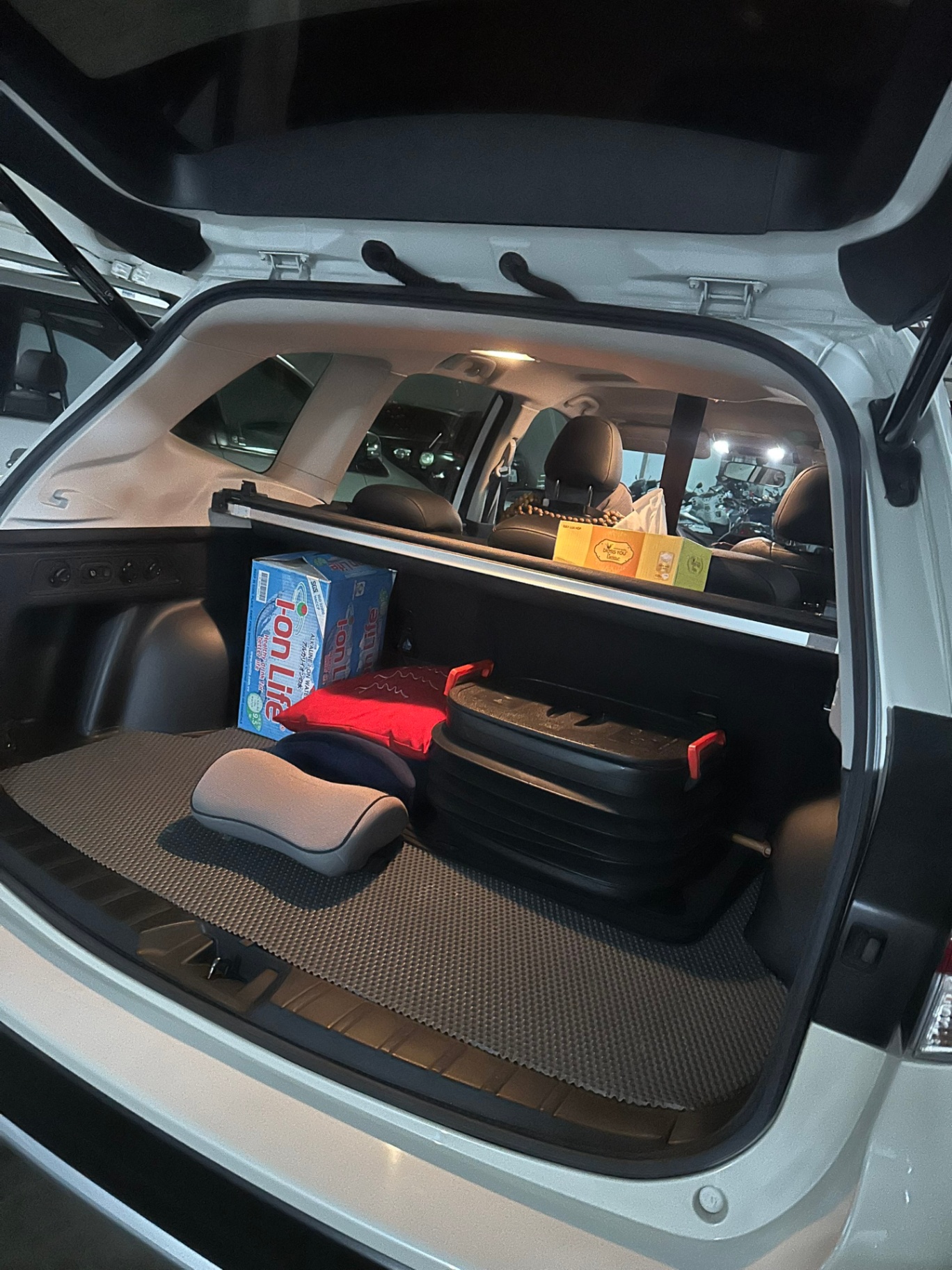 Subaru Forester 2.0i-S 2019 - Nội thất 5