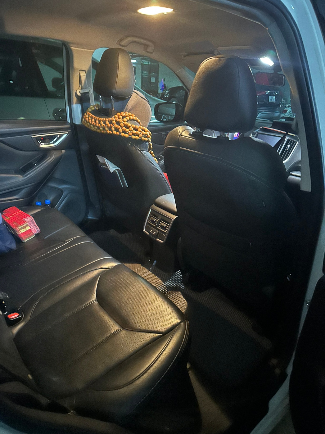 Subaru Forester 2.0i-S 2019 - Nội thất 3