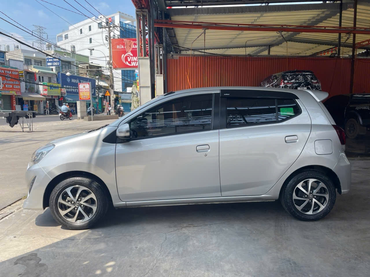 Toyota Wigo 1.2G AT 2019 - Ngoại thất 2
