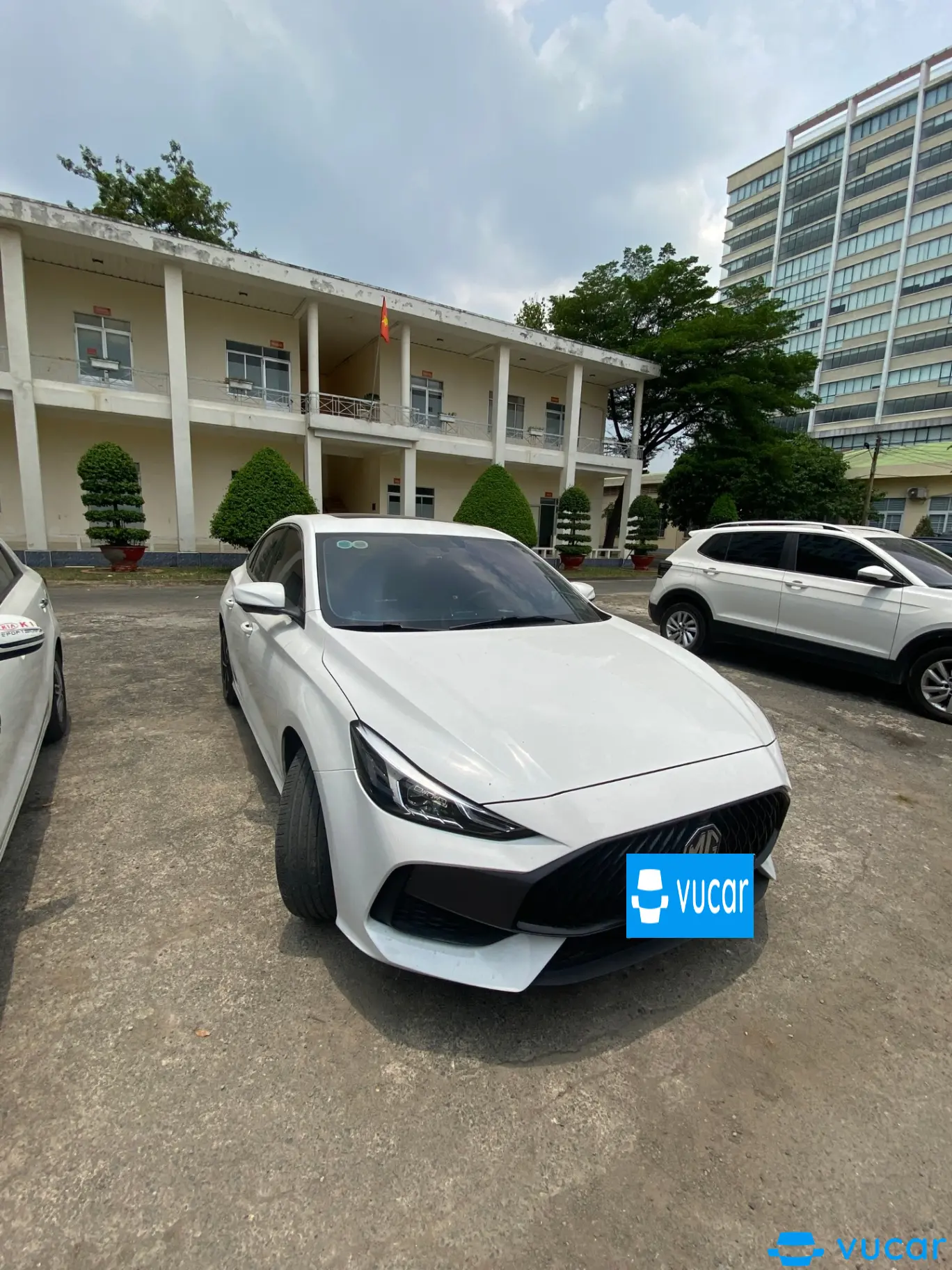 MG 5 Luxury 1.5 AT 2022 - Ngoại thất 3