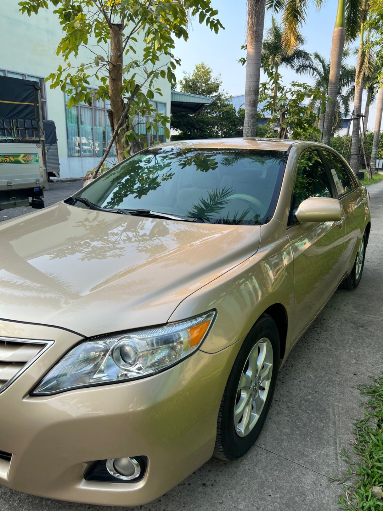 Toyota Camry LE 2.5 2010 - Ngoại thất 2