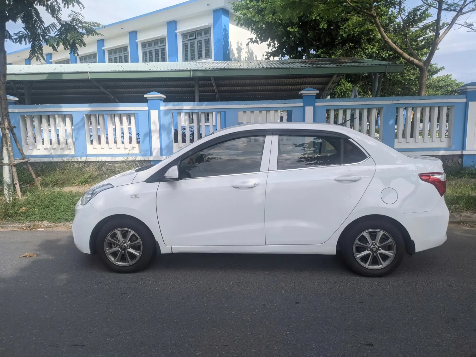 Hyundai I10 Grand 1.2 MT Base 2017 - Ngoại thất 8