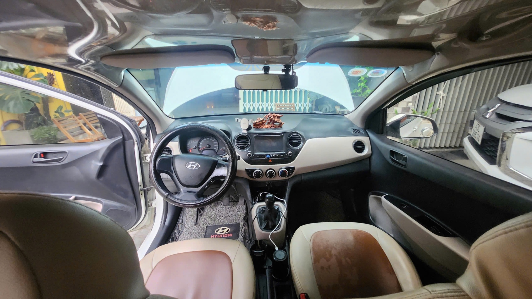 Hyundai I10 Grand 1.2 MT Base 2017 - Nội thất 6