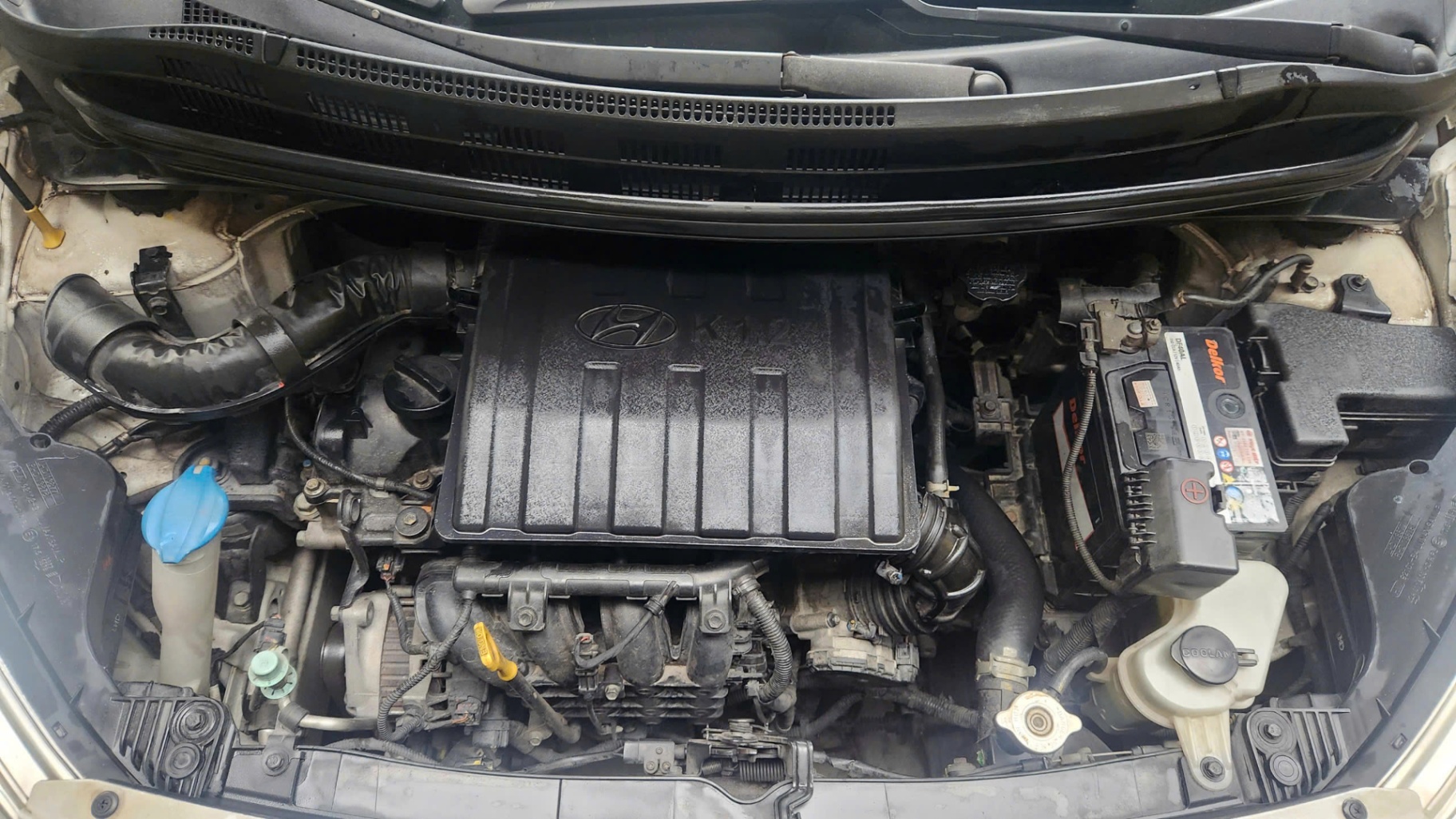 Hyundai I10 Grand 1.2 MT Base 2017 - Khoang động cơ 1