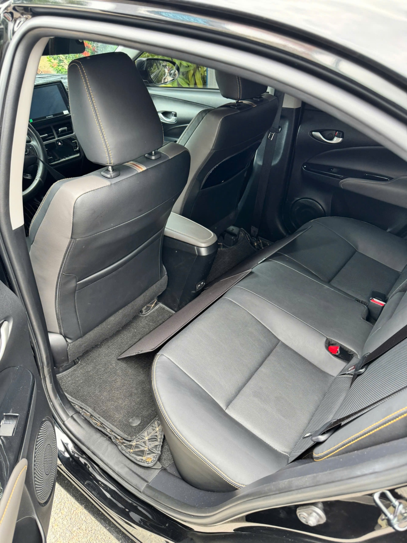 Toyota Vios G 1.5 CVT 2024 - Nội thất 2