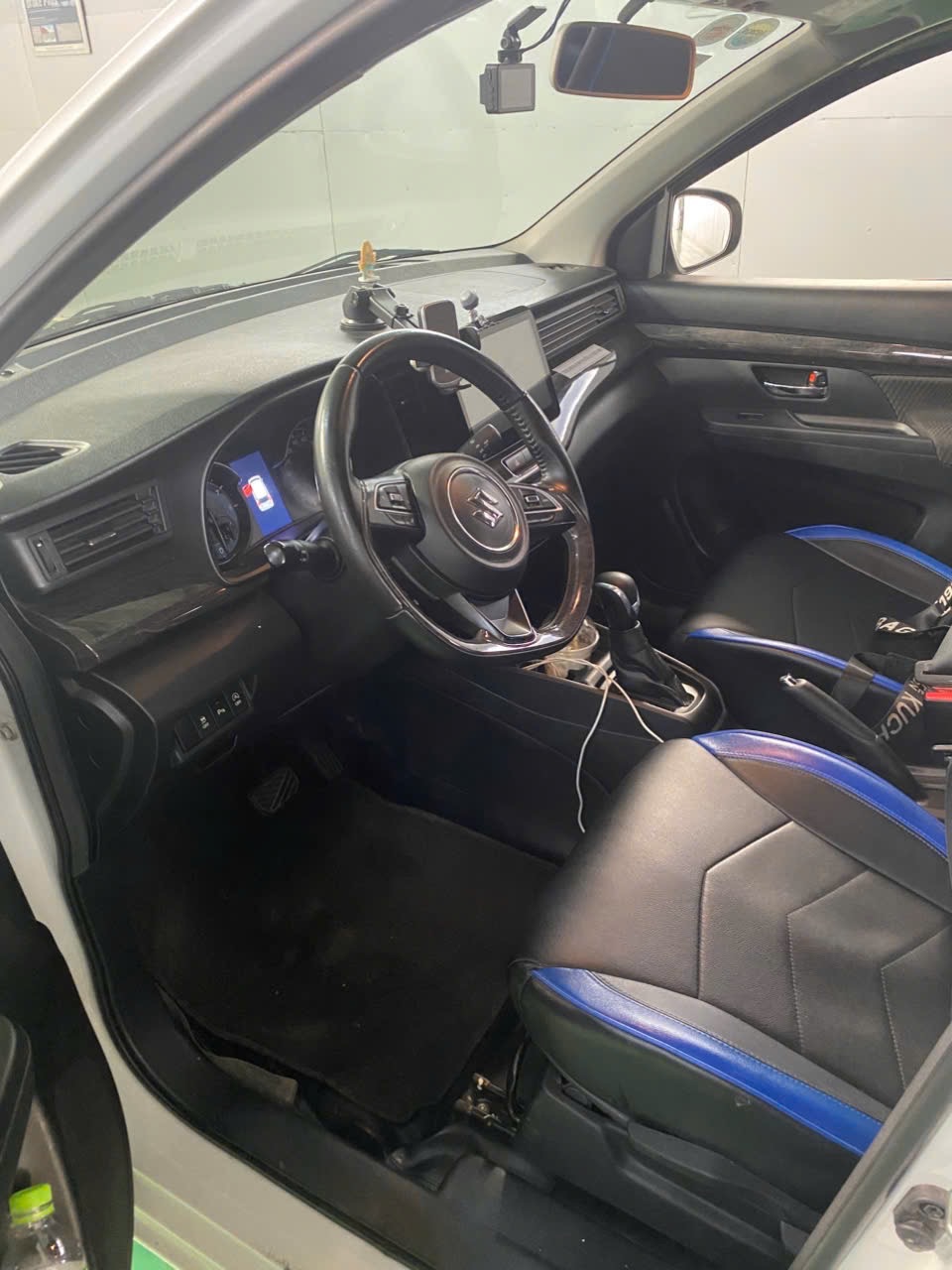 Suzuki Ertiga Hybrid 1.5 AT 2022 - Nội thất 1