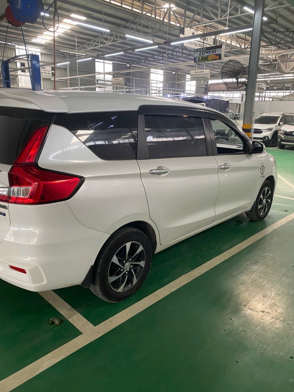 Suzuki Ertiga Hybrid 1.5 AT 2022 - Ngoại thất 3