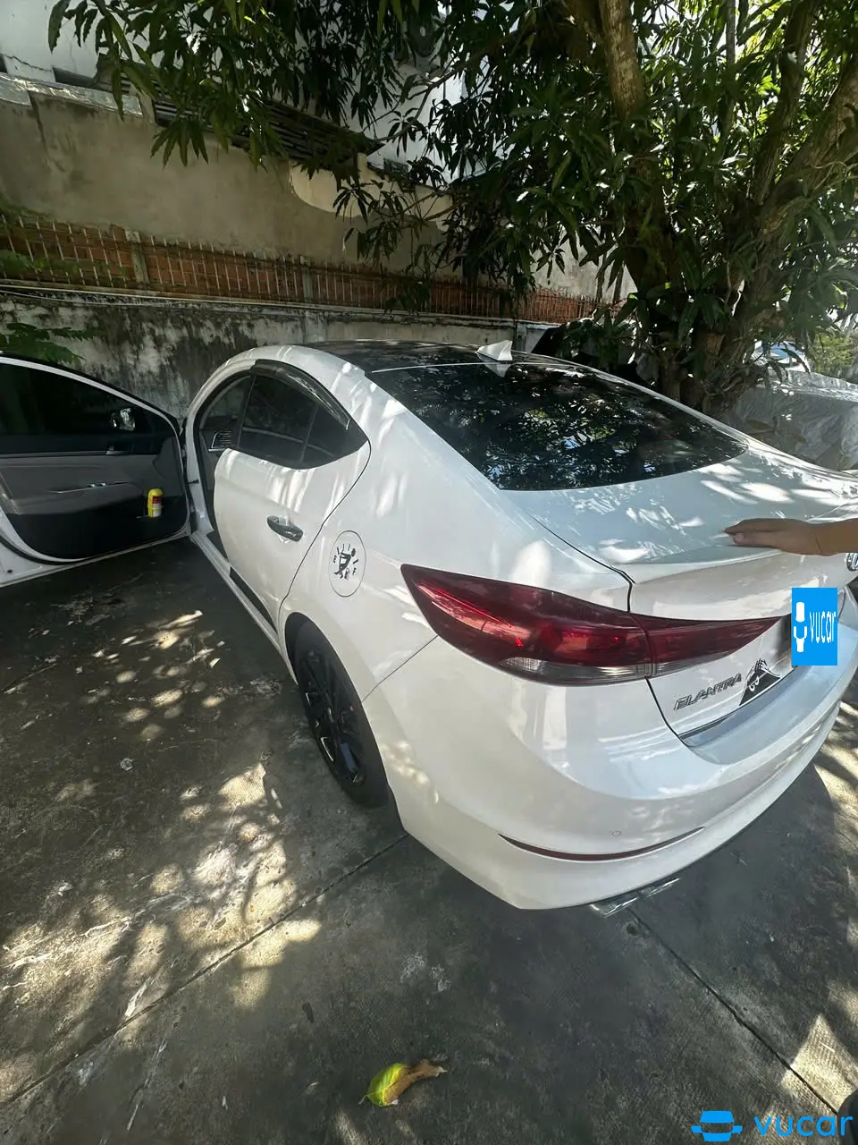 Hyundai Elantra 2.0 AT 2017 - Ngoại thất 4