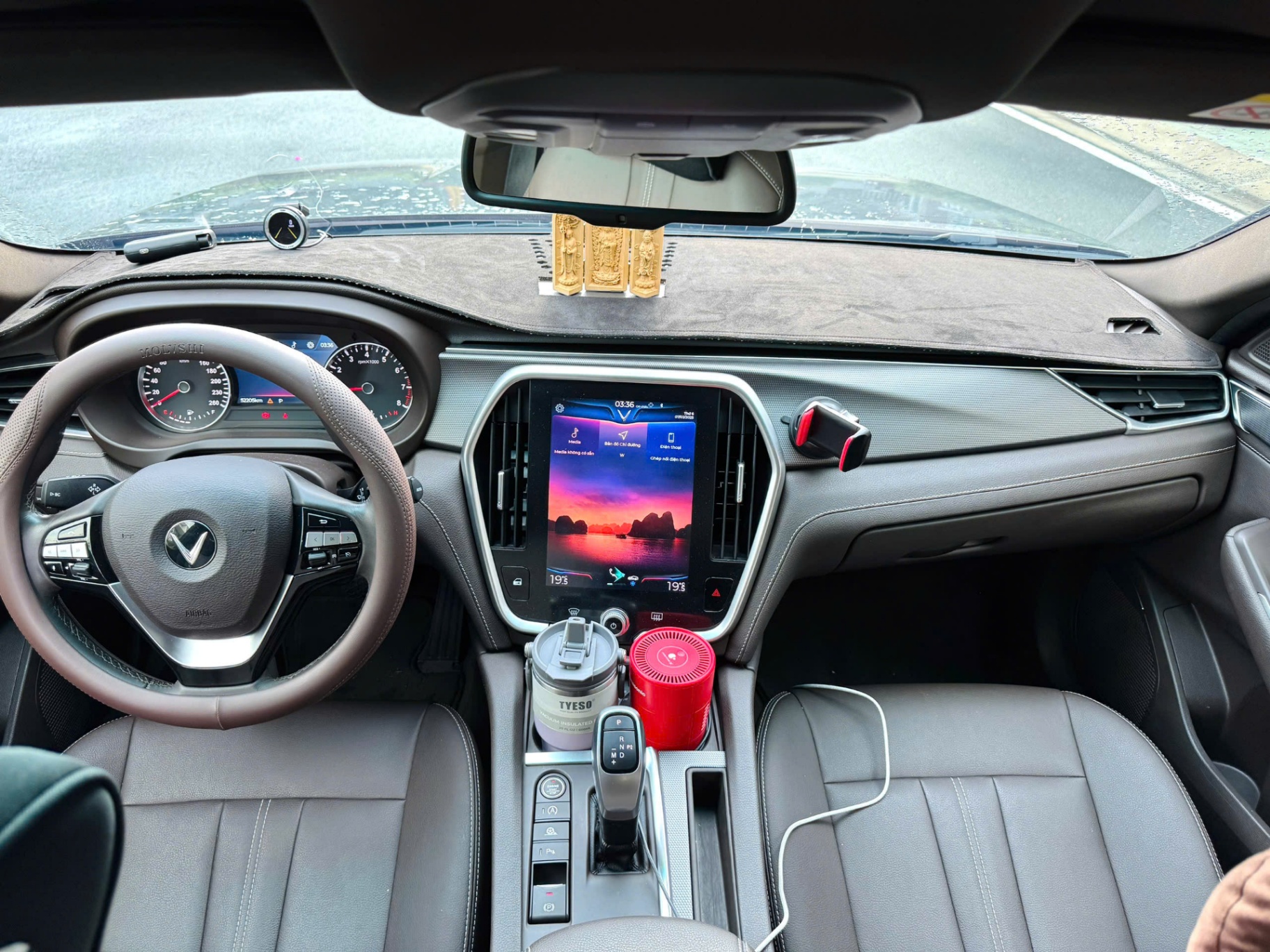 Vinfast Lux a 2.0 Plus 2.0 AT 2019 - Nội thất 3