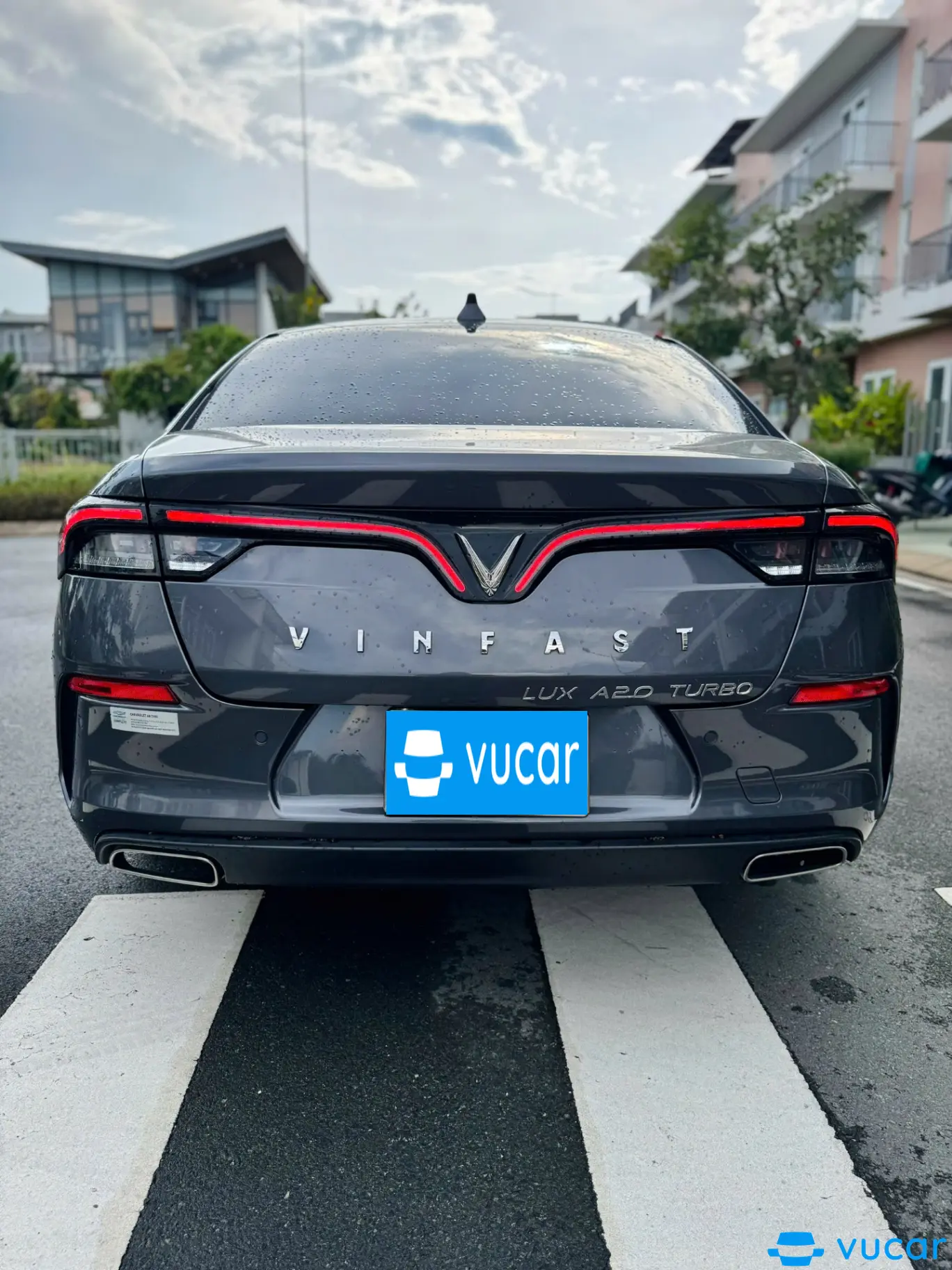 Vinfast Lux a 2.0 Plus 2.0 AT 2019 - Ngoại thất 9