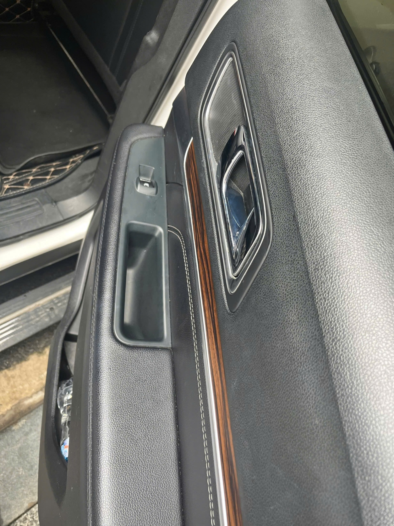 Ford Explorer Limited 2.3L EcoBoost 2019 - Nội thất 1