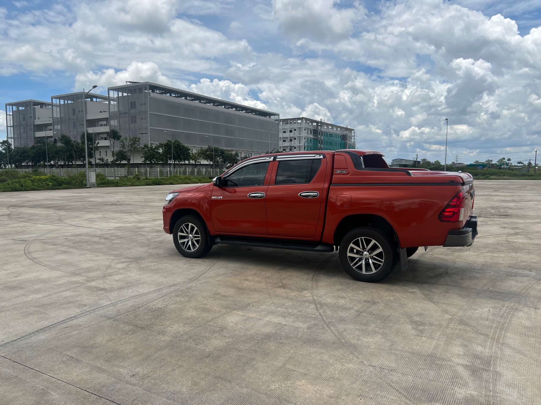Toyota Hilux 2.4E 4x2 AT 2019