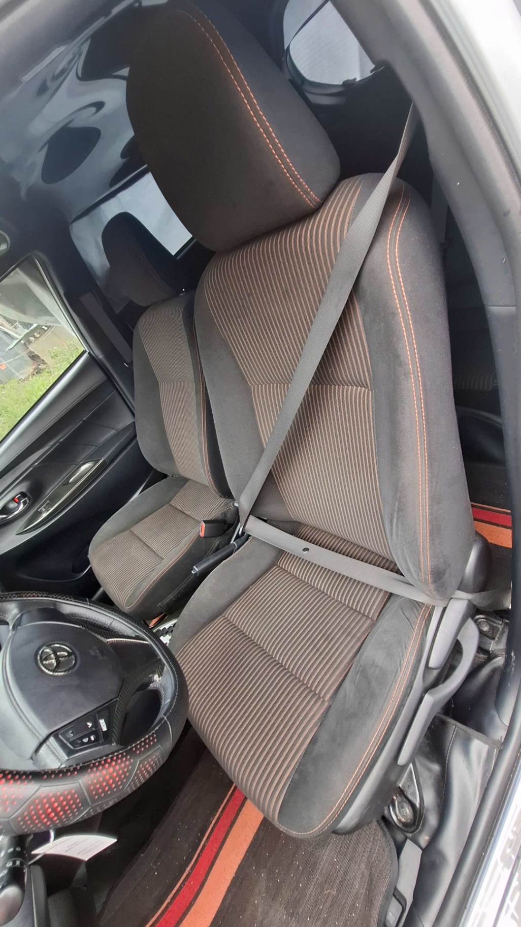 Toyota Yaris 1.3G 2016 - Nội thất 8