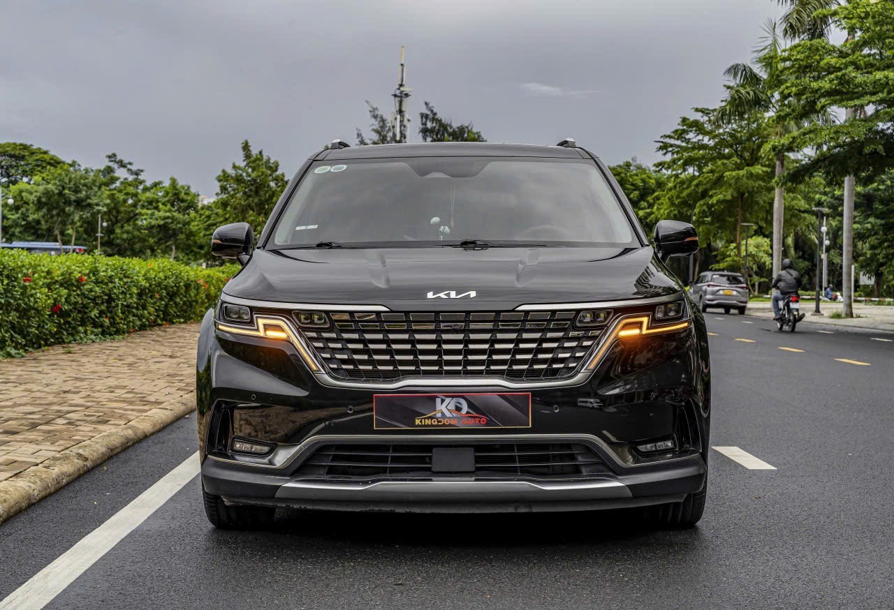 Kia Carnival Signature 3.5G 2022