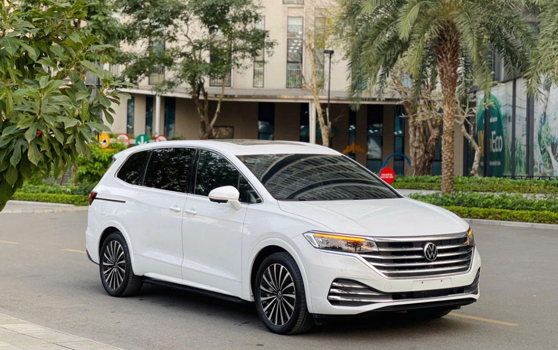 Volkswagen Viloran Luxury 2025