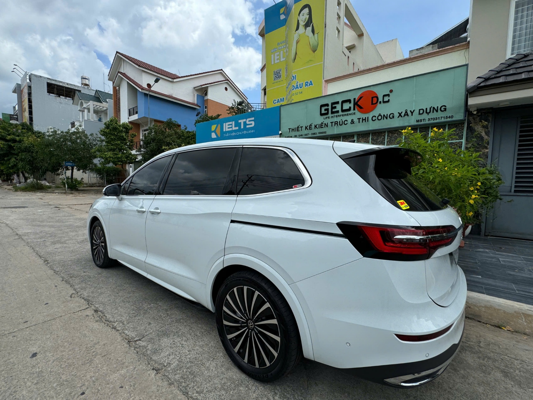Volkswagen Viloran Luxury 2025 - Ngoại thất 3