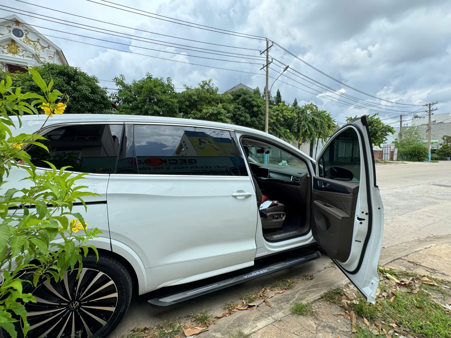 Volkswagen Viloran Luxury 2025 - Ngoại thất 2