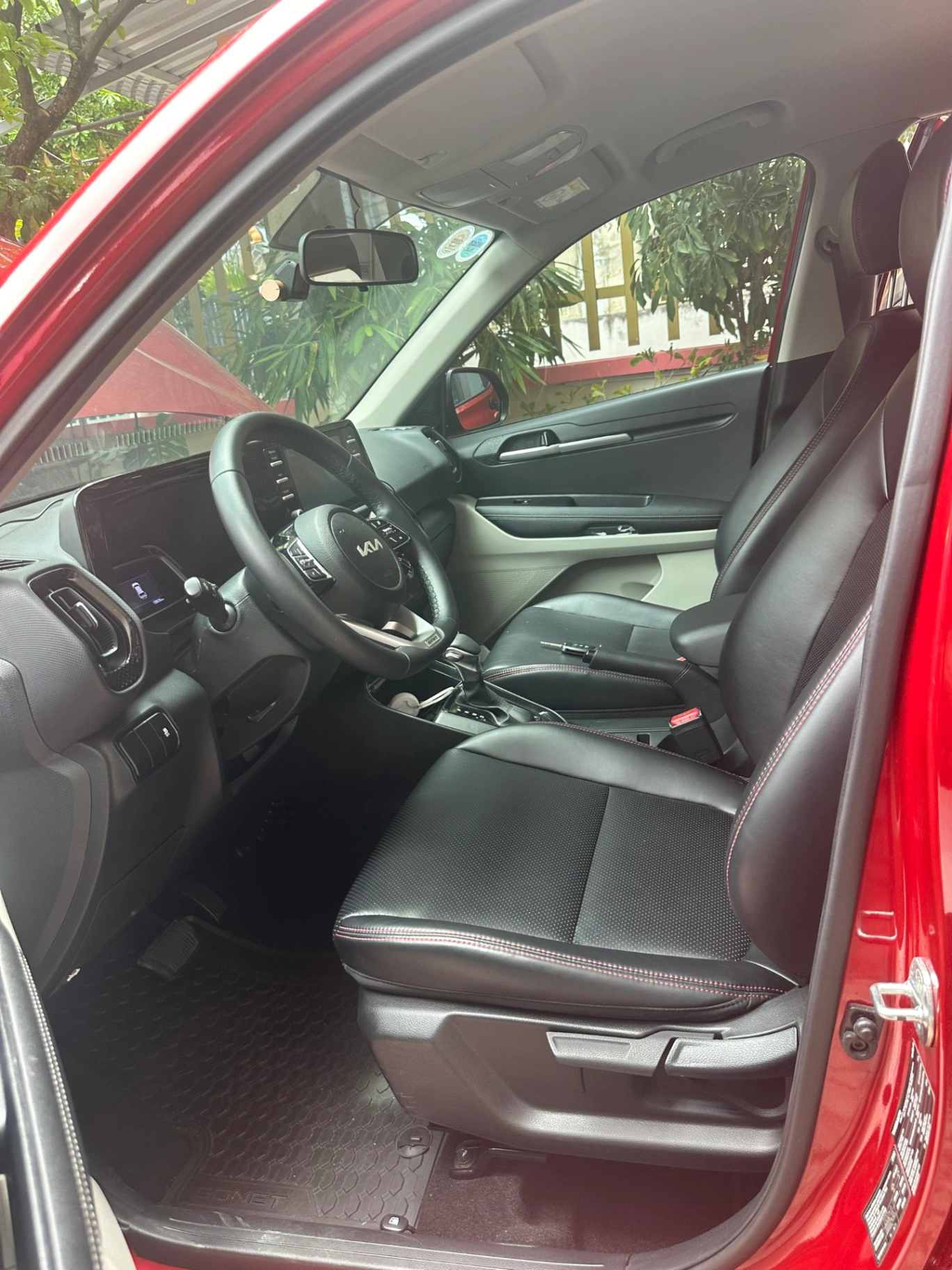 Kia Sonet Deluxe 1.5 AT 2022 - Nội thất 4