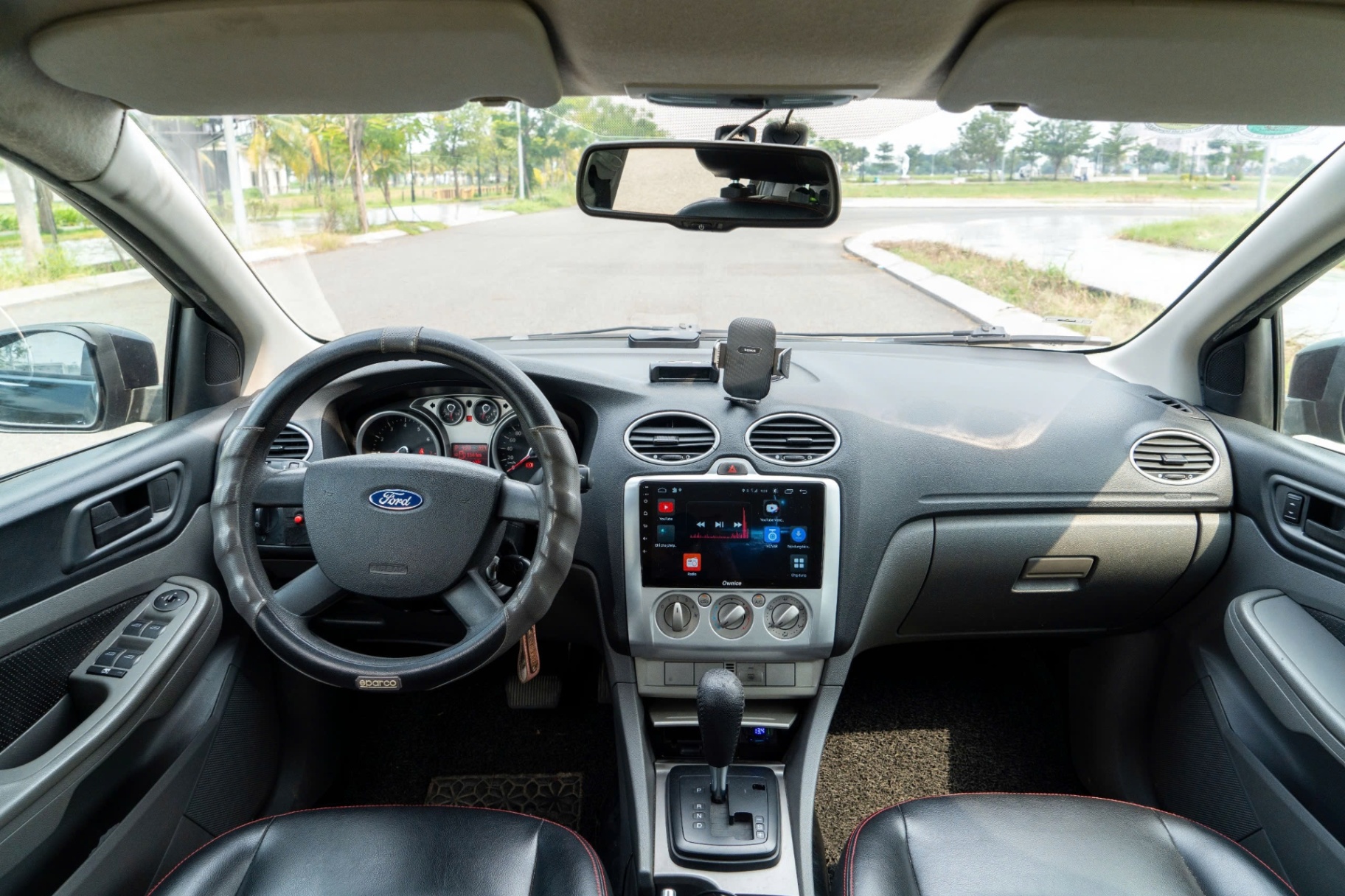 Ford Focus 1.8 AT 2012 - Nội thất 1
